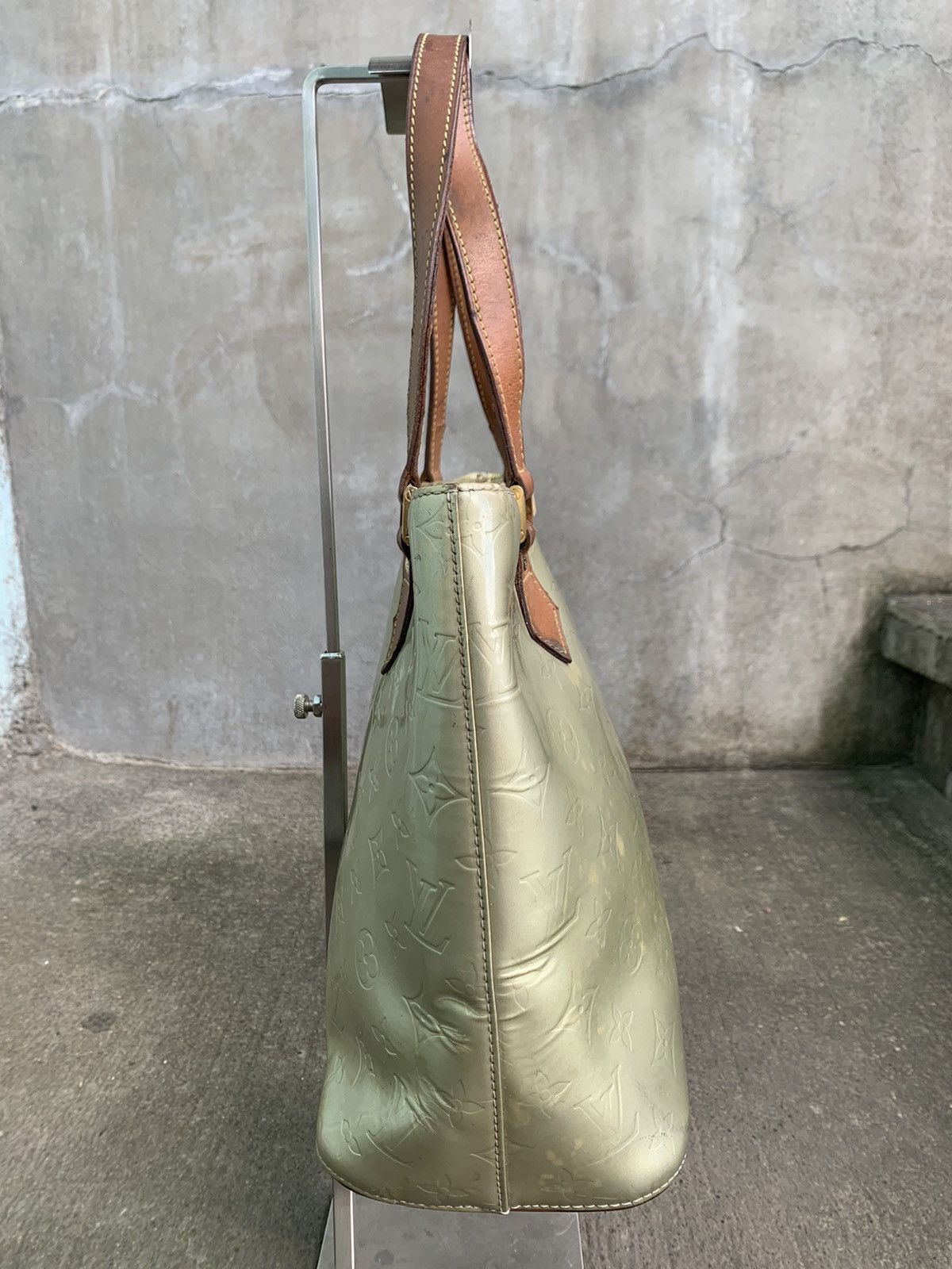 Louis Vuitton Vernis Houston Light Green Patent Shoulder Bag Size ONE SIZE - 5 Thumbnail