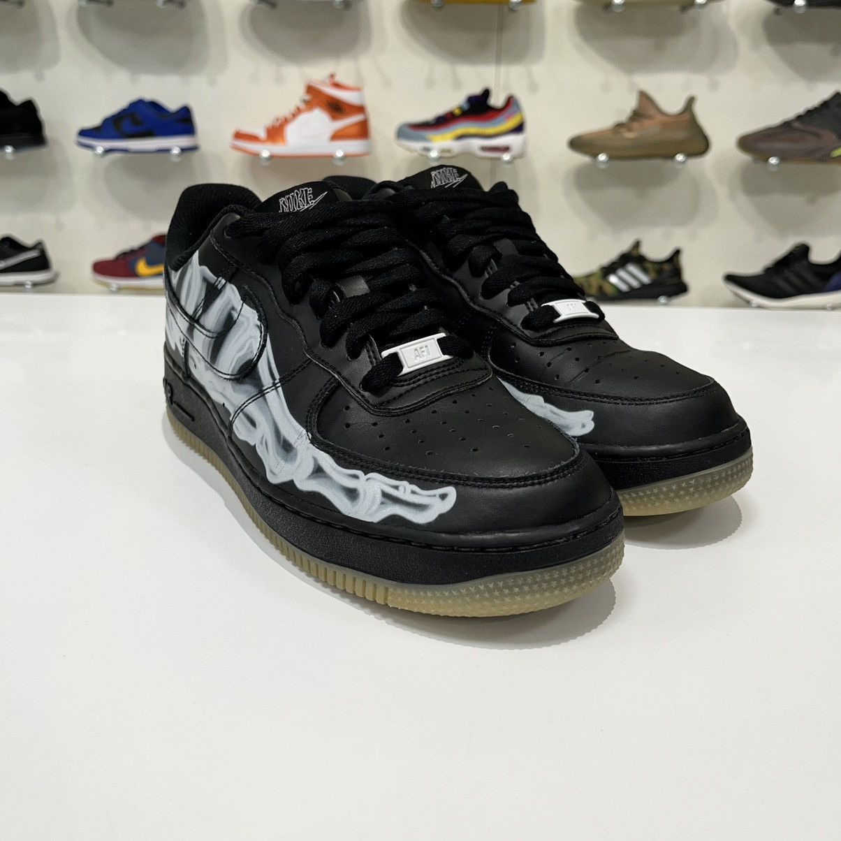 Nike Nike Air Force 1 Low Black Skeleton Halloween (2019) Size US 8.5 / EU 41-42 - 8 Thumbnail