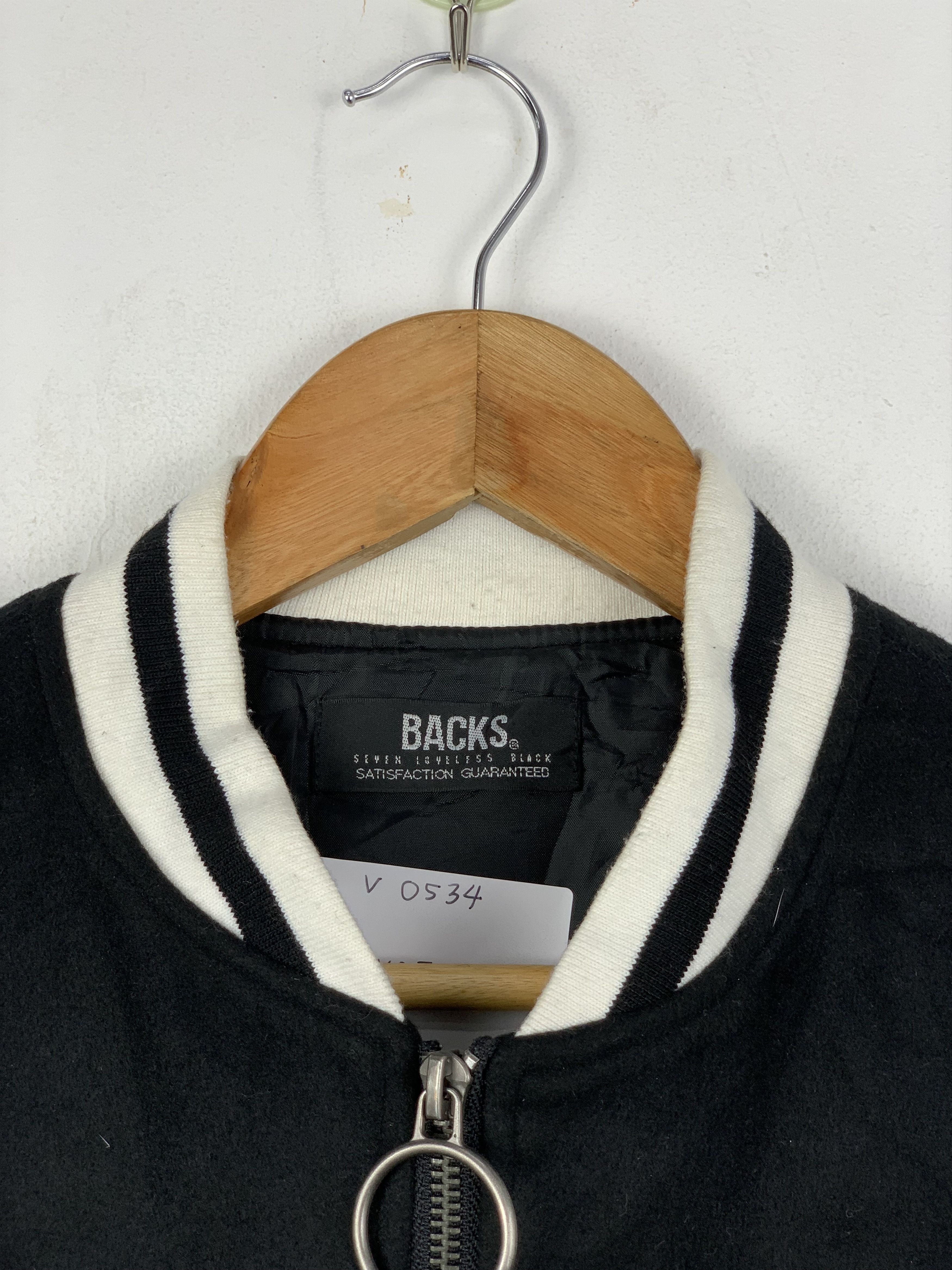 Japanese Brand Vintage Japanese Brand Sleeve Leather Varsity Jacket V0534 Size US M / EU 48-50 / 2 - 16 Thumbnail