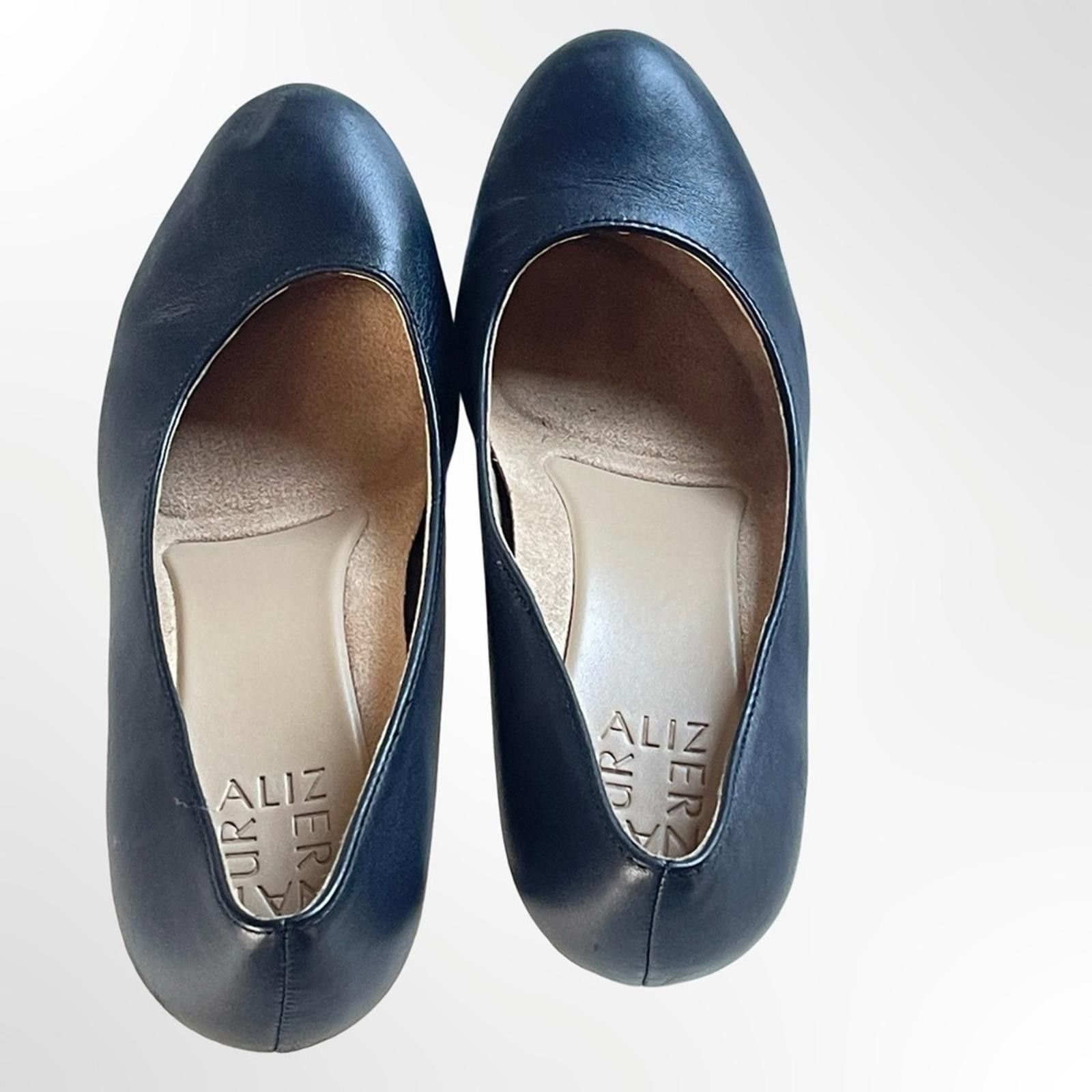 Other Naturalizer Elegant Black Pumps in size 7 Size US 7 / IT 37 - 3 Thumbnail