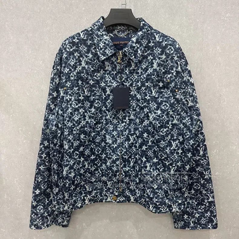 Louis Vuitton Printed with presbyopic logo denim jacket