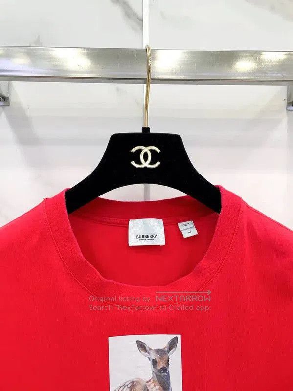 Burberry Burberry Red Cotton T-Shirt with Graphics. Size M / US 6-8 / IT 42-44 - 3 Thumbnail