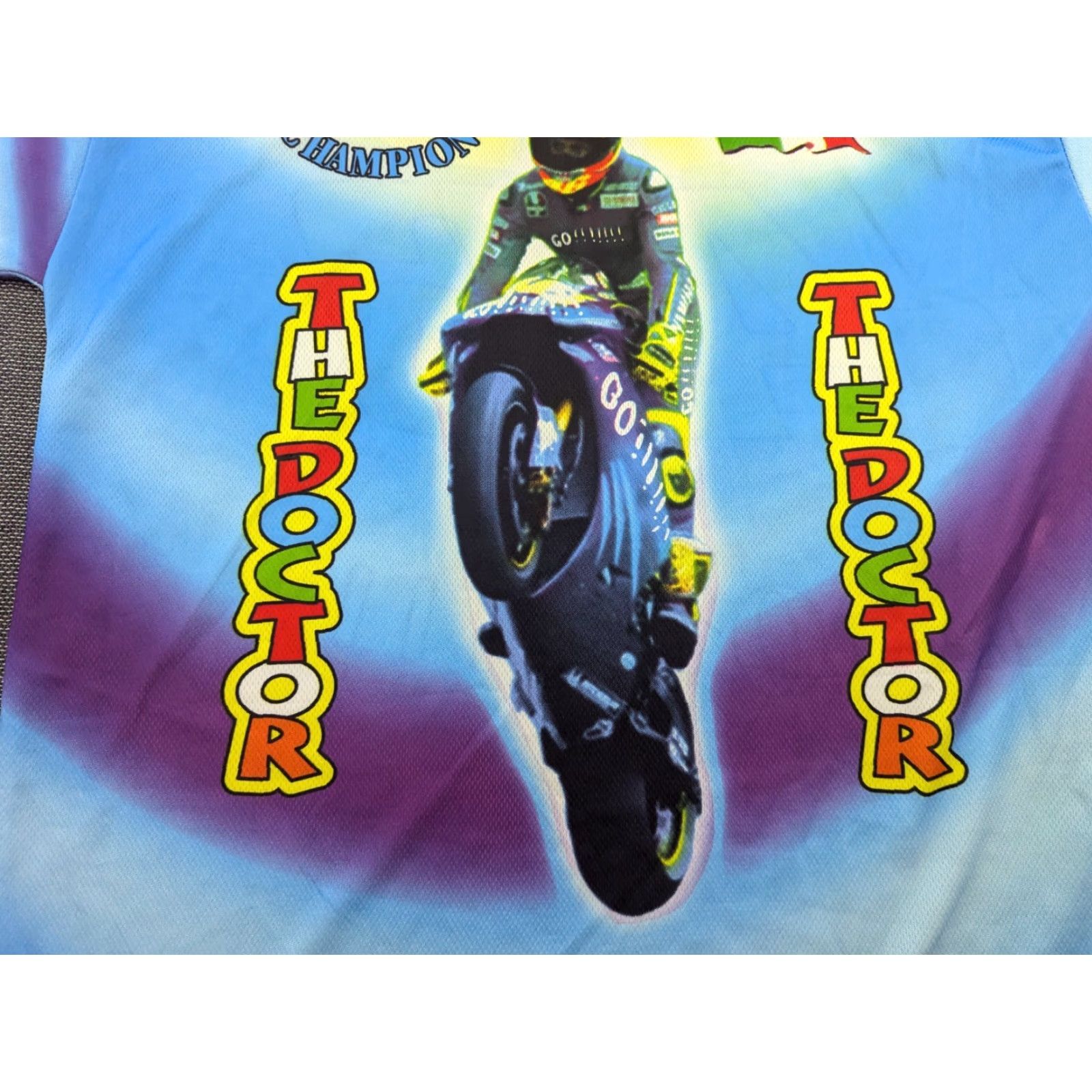 Valentino Valentino Rossi The Doctor 46 Mens Shirt XL Graphic Print Made in Italy Shirt Mens XL Graphic Print Multicolor Size US XL / EU 56 / 4 - 4 Thumbnail