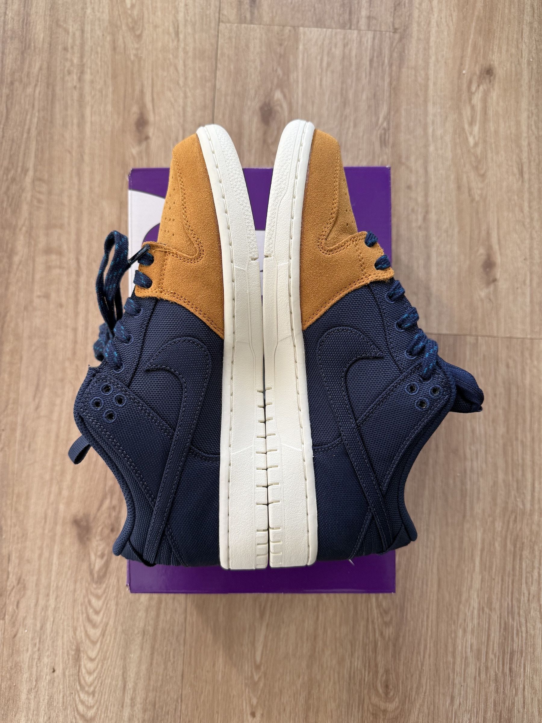 Nike Nike Dunk Low SB 'Navy Desert Ochre' Size US 9 / EU 42 - 1 Thumbnail