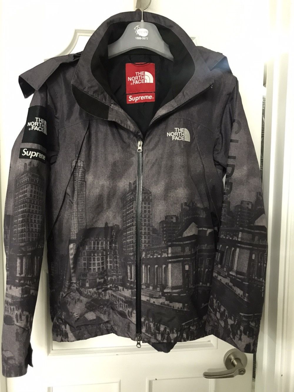 image of Supreme North Face Fw07 Summit Hyvent Jacket in Black, Men's (Size Medium)