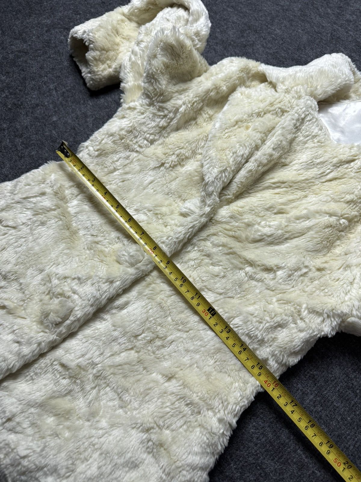 Japanese Brand Avant Garde 00s Ivory Faux Fur Coat Vintage Korean Designer Size S / US 4 / IT 40 - 18 Thumbnail