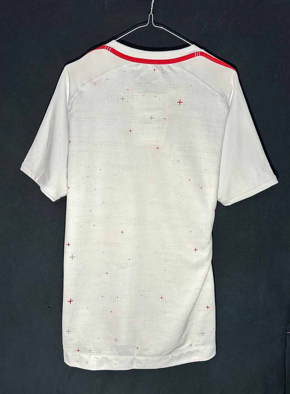 Canterbury of New Zealand NEW Canterbury England Rugby Shirt jersey 2018/ 19 autograph Size US XL / EU 56 / 4 - 7 Thumbnail