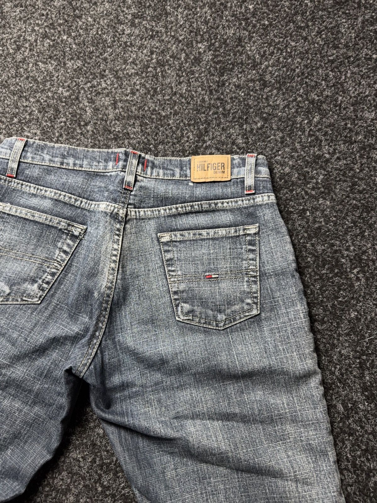 Tommy Hilfiger Retro 90s Tommy Hilfiger Denim Y2K Flare Jeans Low Rise Blue Size 29" - 17 Thumbnail