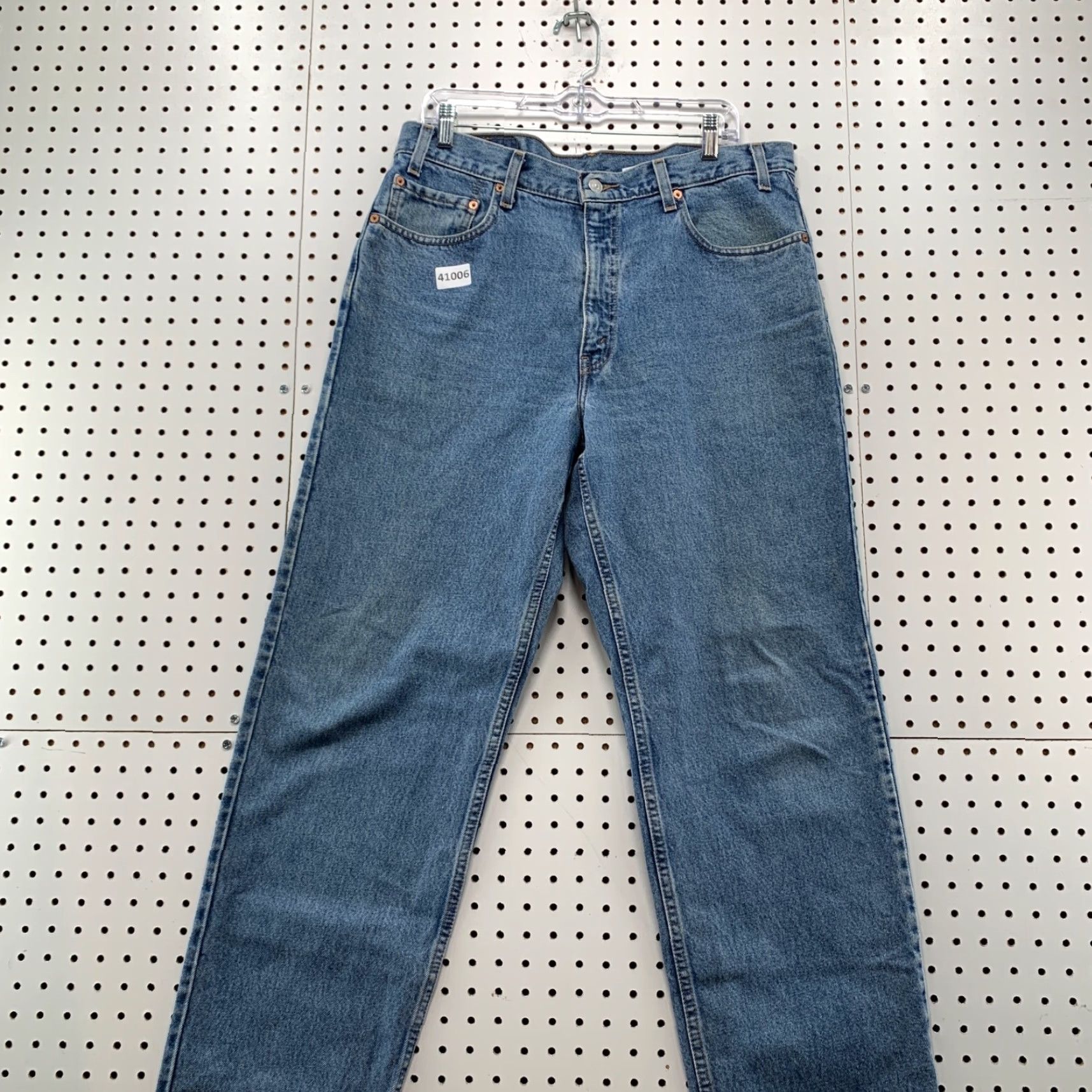 Levi's VINTAGE Levi's 550 Jeans Mens 36x32 Light Blue Denim Straight Relaxed Fit 32 36 35in Waist - Levi's 550 Denim Jeans Mens 36x32 Blue Light Wash Size US 36 / EU 52 - 3 Thumbnail