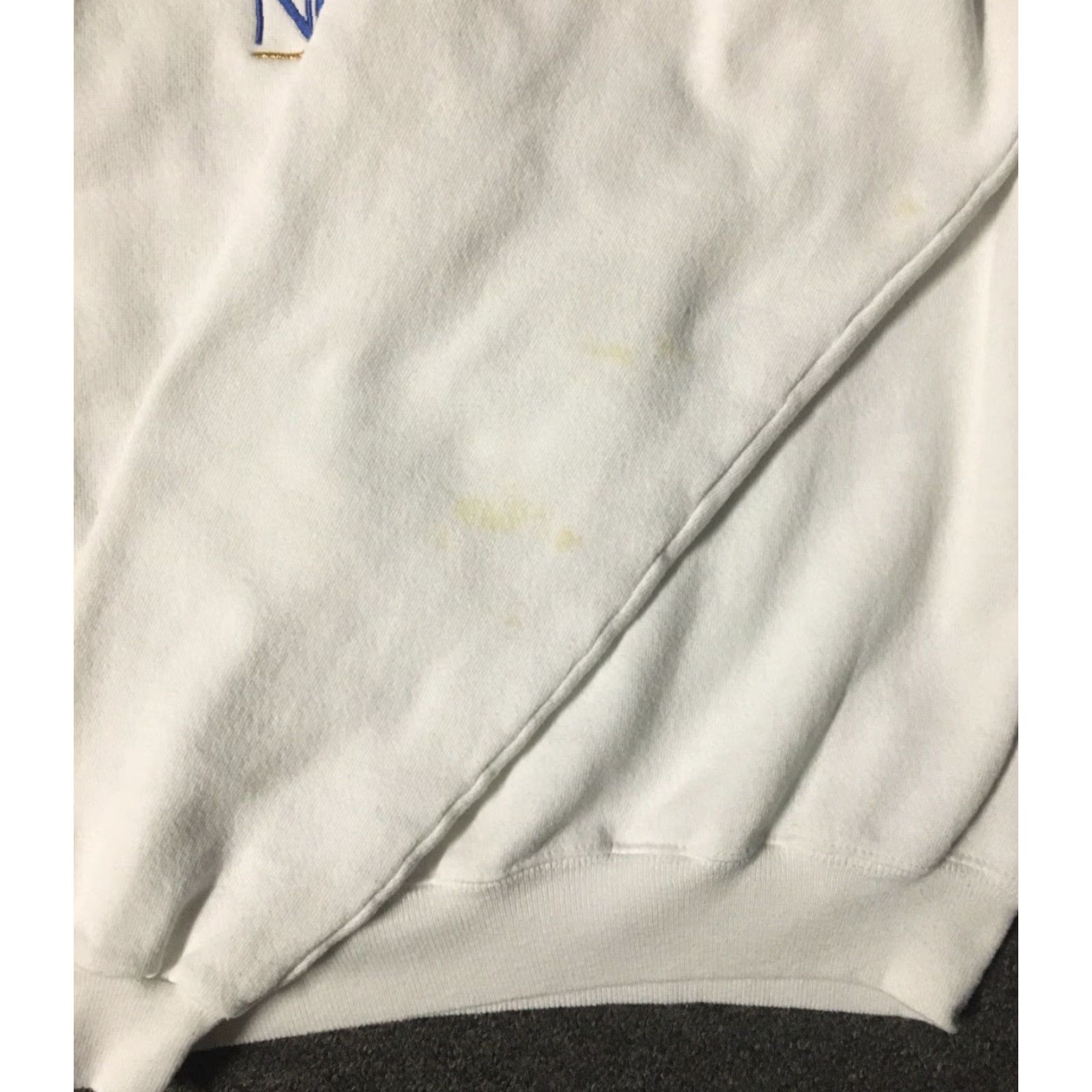 Hanes VINTAGE Hanes Sweatshirt Shirt M White 80s Nu Skin Anti Aging Promo Vintage 80s 90s American Art College Grunge Hip Hop Retro Rock USA Mens Size US M / EU 48-50 / 2 - 6 Thumbnail