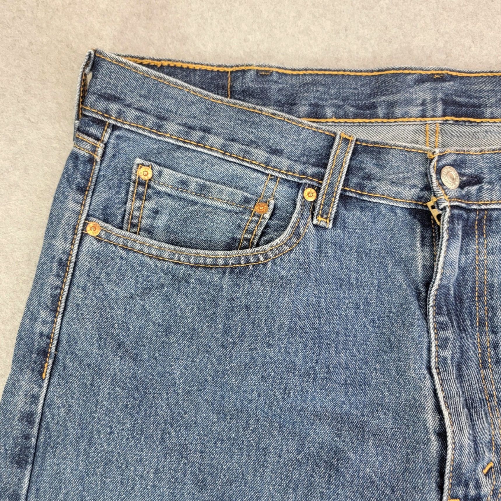 Levi's Levi's 505 Jeans Mens 38x32 Blue Regular Straight Denim Pants Regular Fit Medium Wash Casual Pants Mens Levi's 505 Jeans Size US 38 / EU 54 - 3 Thumbnail