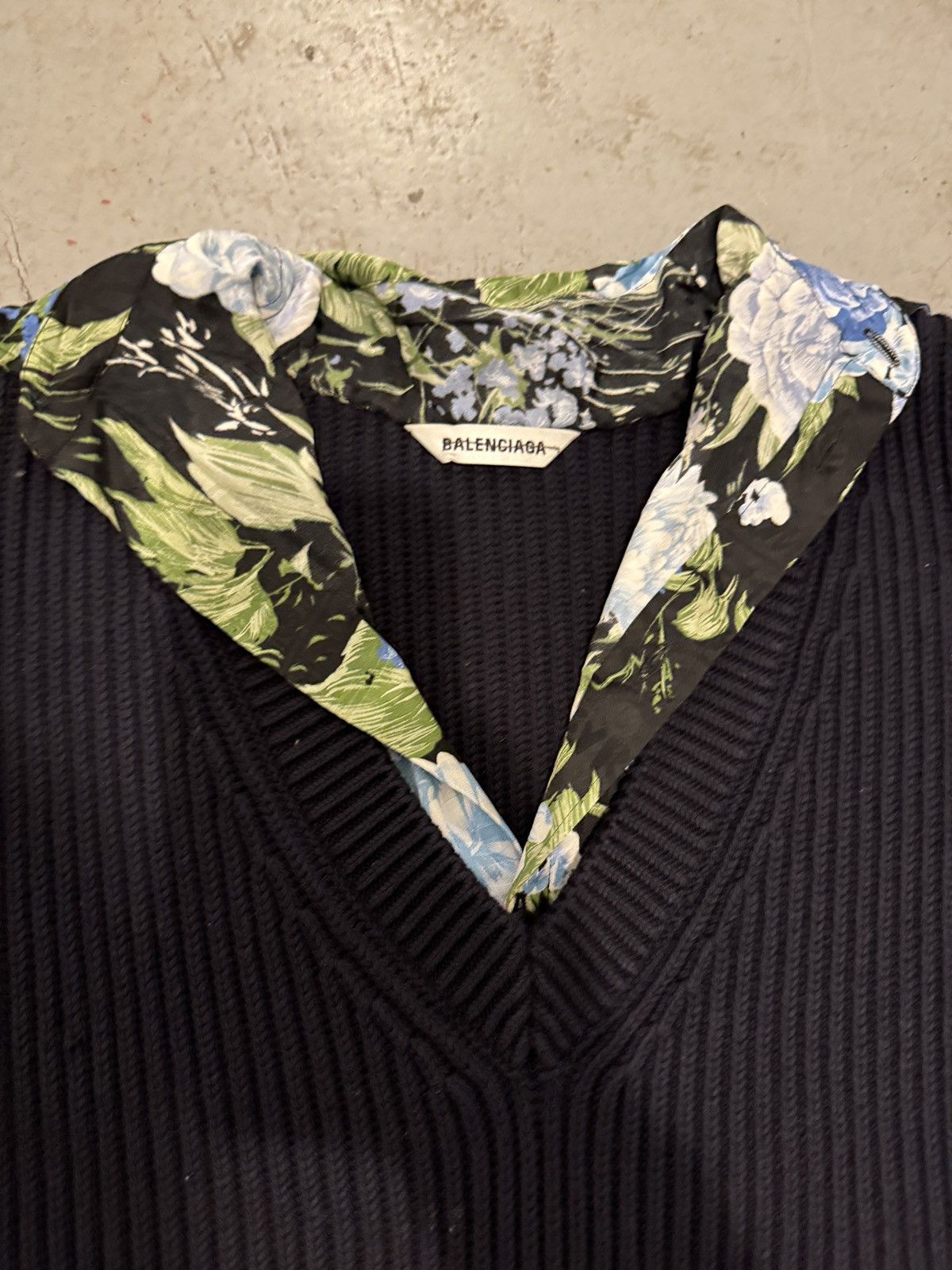 Balenciaga *RARE* BALENCIAGA DEMNA OVERSIZED LAYERED TROMPE OEIL FLORAL Size L / US 10 / IT 46 - 11 Thumbnail