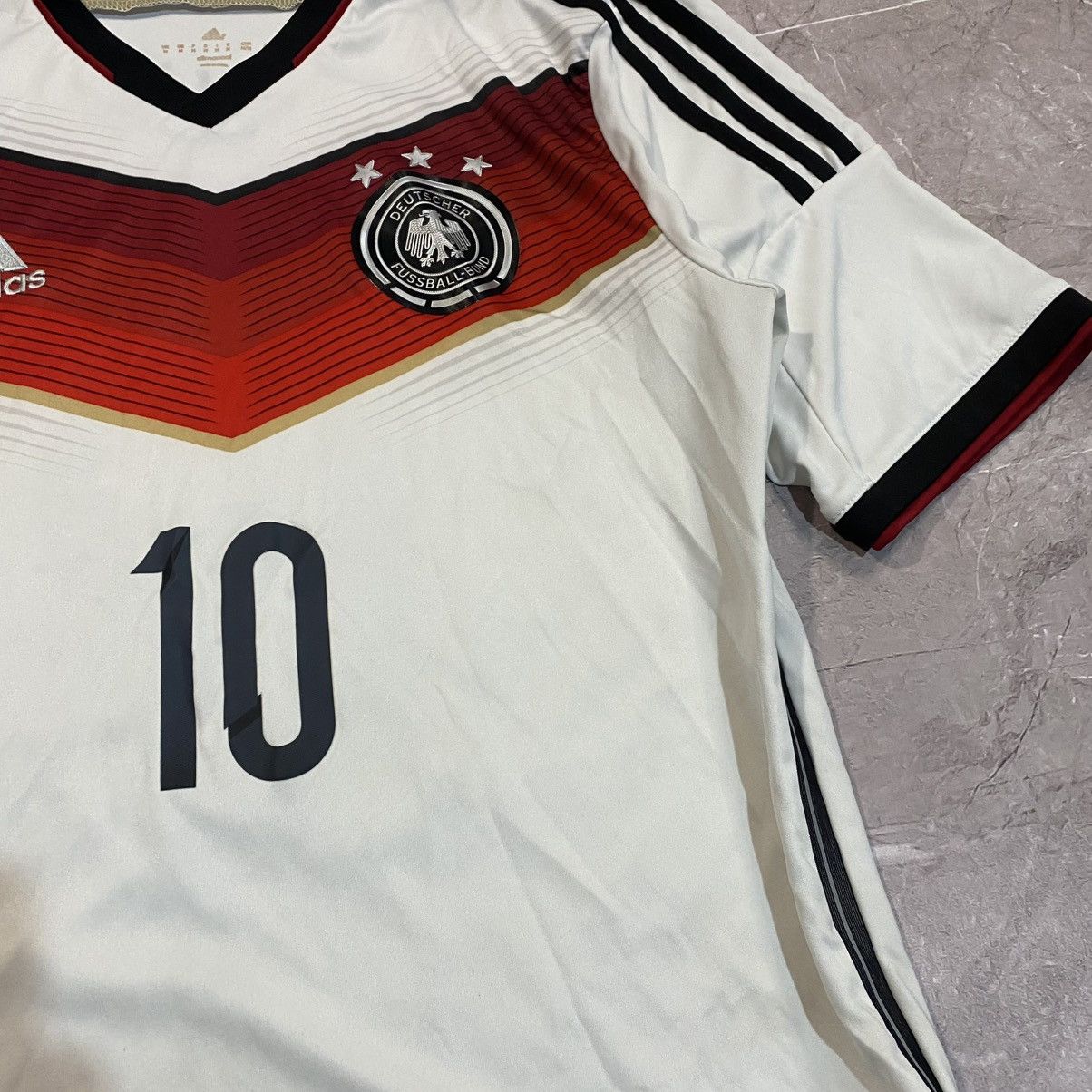 Vintage MATTHAUS ! VINTAGE ADIDAS GERMANY TEE NATIONAL SOCCER JERSEY Size US M / EU 48-50 / 2 - 4 Thumbnail