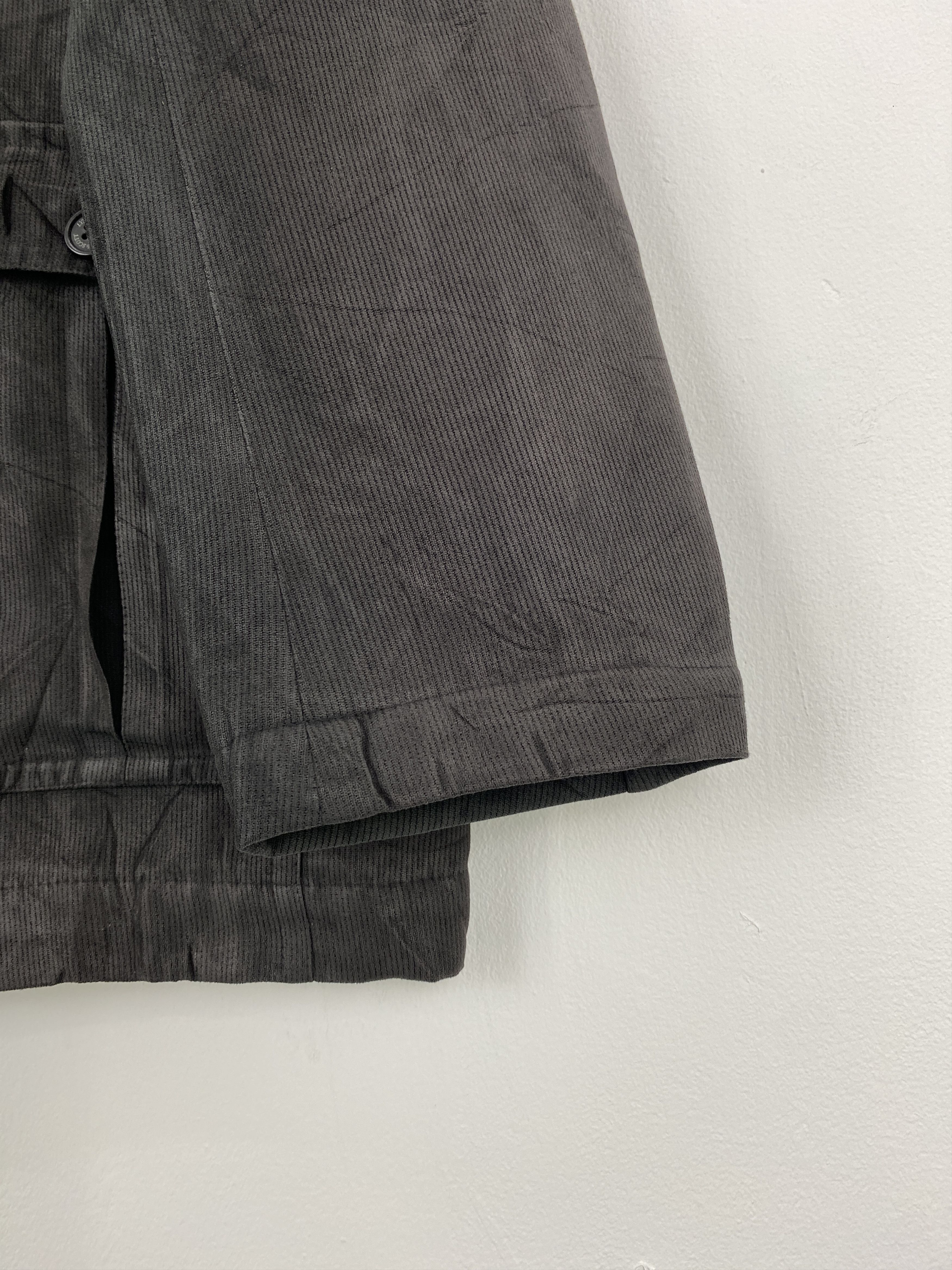 Lyle & Scott Vintage Lyle & Scott Corduroy Double Pocket Jacket J1733 Size US M / EU 48-50 / 2 - 6 Thumbnail