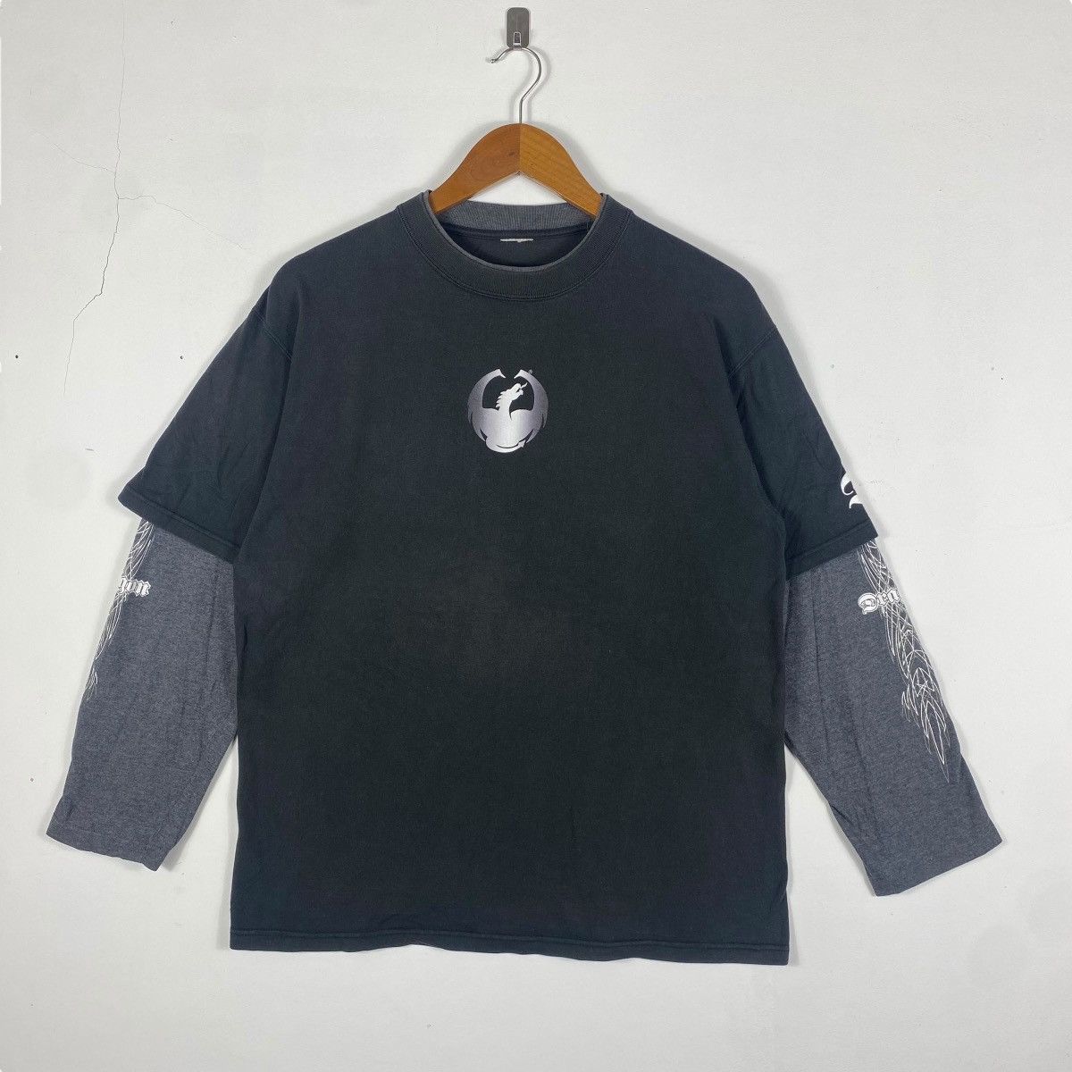 Vintage Vintage 00's DRAGON SKATES Tribal Design Long Sleeve Tee Y2K Size US L / EU 52-54 / 3 - 4 Thumbnail