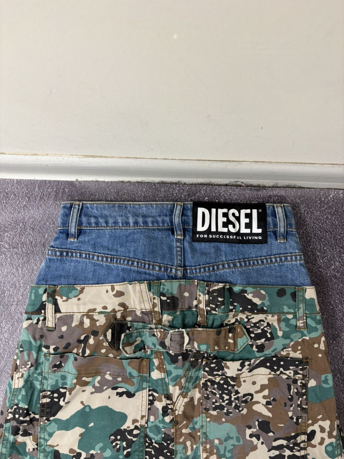 Diesel Diesel O-Cali-A Y2K Utility Denim Camo Layered Mini Skirt Size 24" / US 00 / IT 34 - 18 Thumbnail