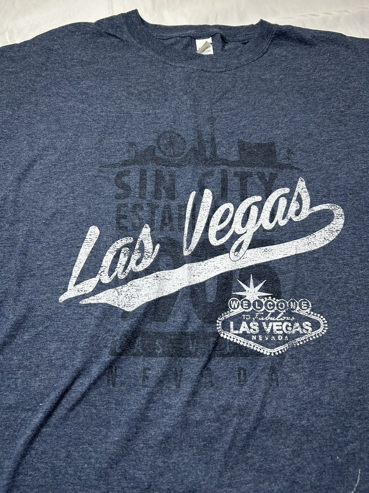 Other NAVY BLUE SIN CITY LAS VEGAS GRAPHIC TEE Size US L / EU 52-54 / 3 - 2 Thumbnail