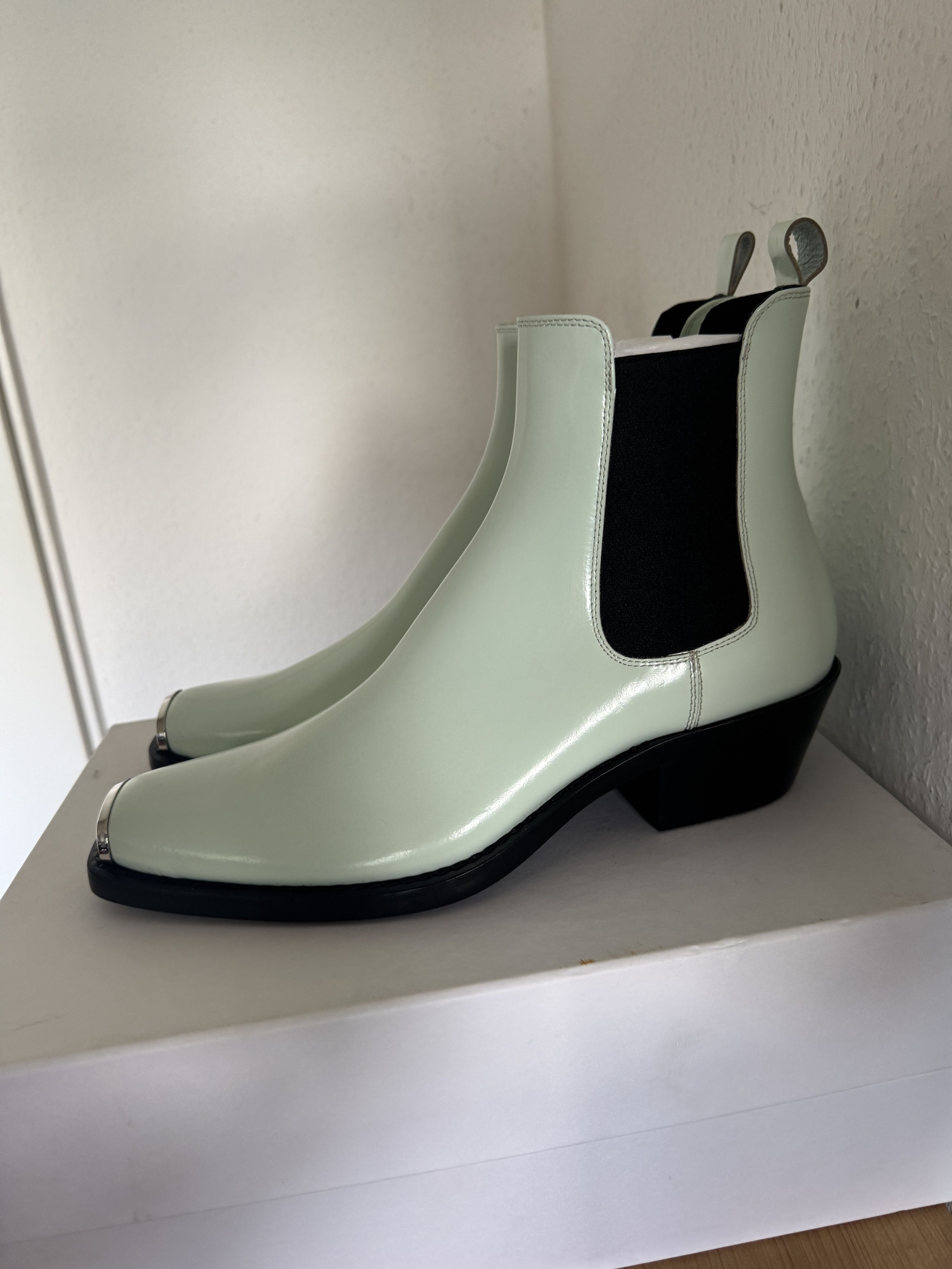Calvin Klein 205W39NYC Baby Blue Leather Chelsea Boot Size US 11 / EU 44 - 4 Thumbnail