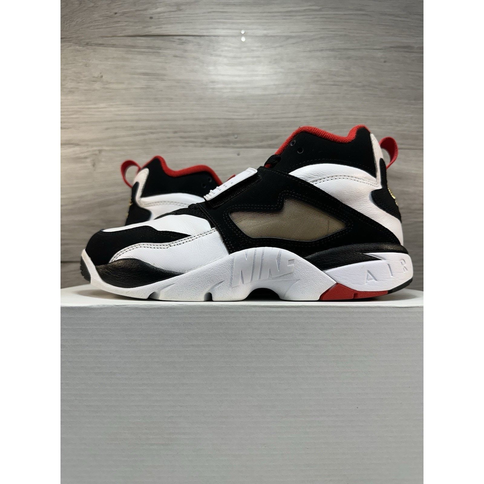 Nike Nike Air Diamond Turf 49ers 2025 - Size 8.5 Size US 8.5 / EU 41-42 - 1 Thumbnail