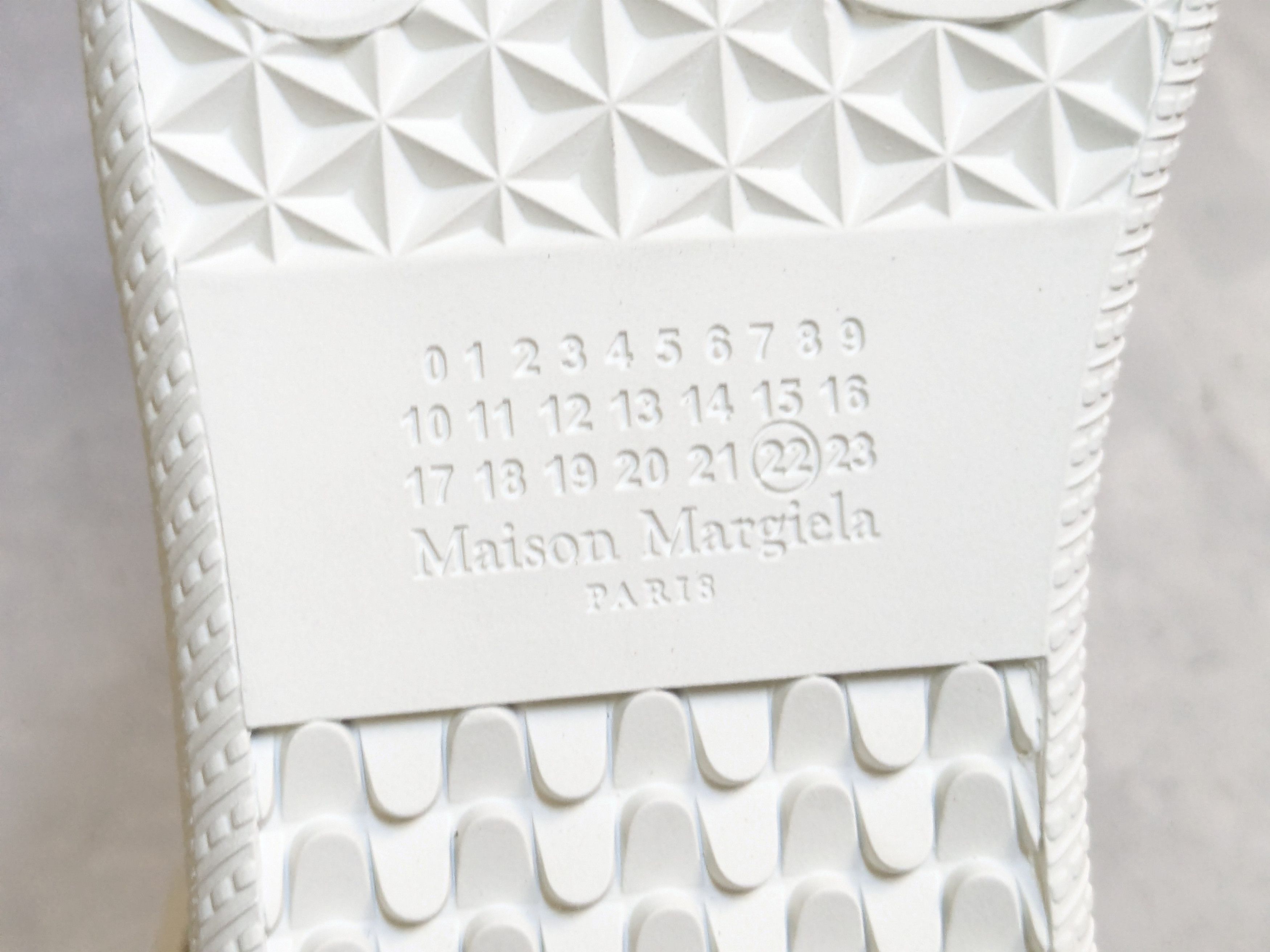Maison Margiela Maison Margiela Future Sneakers White 11 44 High Tops Size US 11 / EU 44 - 17 Thumbnail