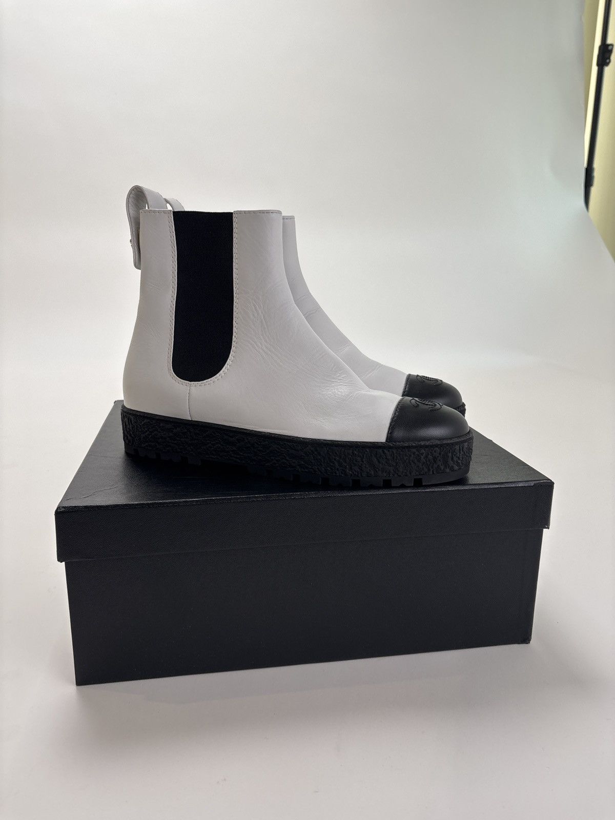 Chanel CHANEL ANKLE BOOT / SHORT BOOT Size US 9.5 / IT 39.5 - 1 Thumbnail