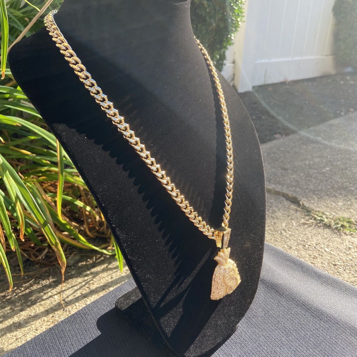 Jewelry Gold Chain Cuban Necklace 24in 8mm and Icy Money Bag Pendant Size ONE SIZE - 2 Thumbnail