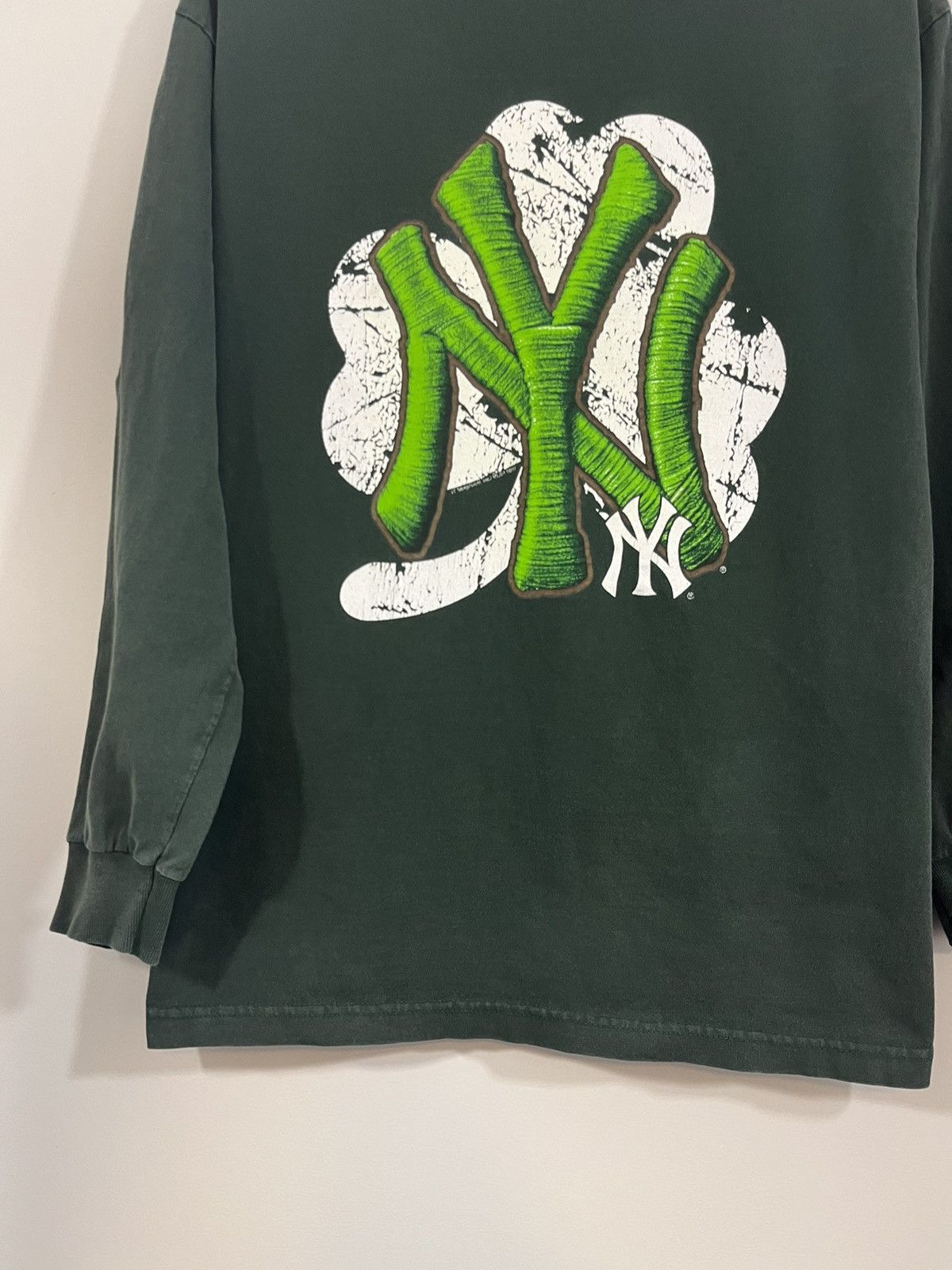 Vintage Sun Faded NEW YORK NY Logo Distressed Long Sleeve Size US L / EU 52-54 / 3 - 5 Thumbnail
