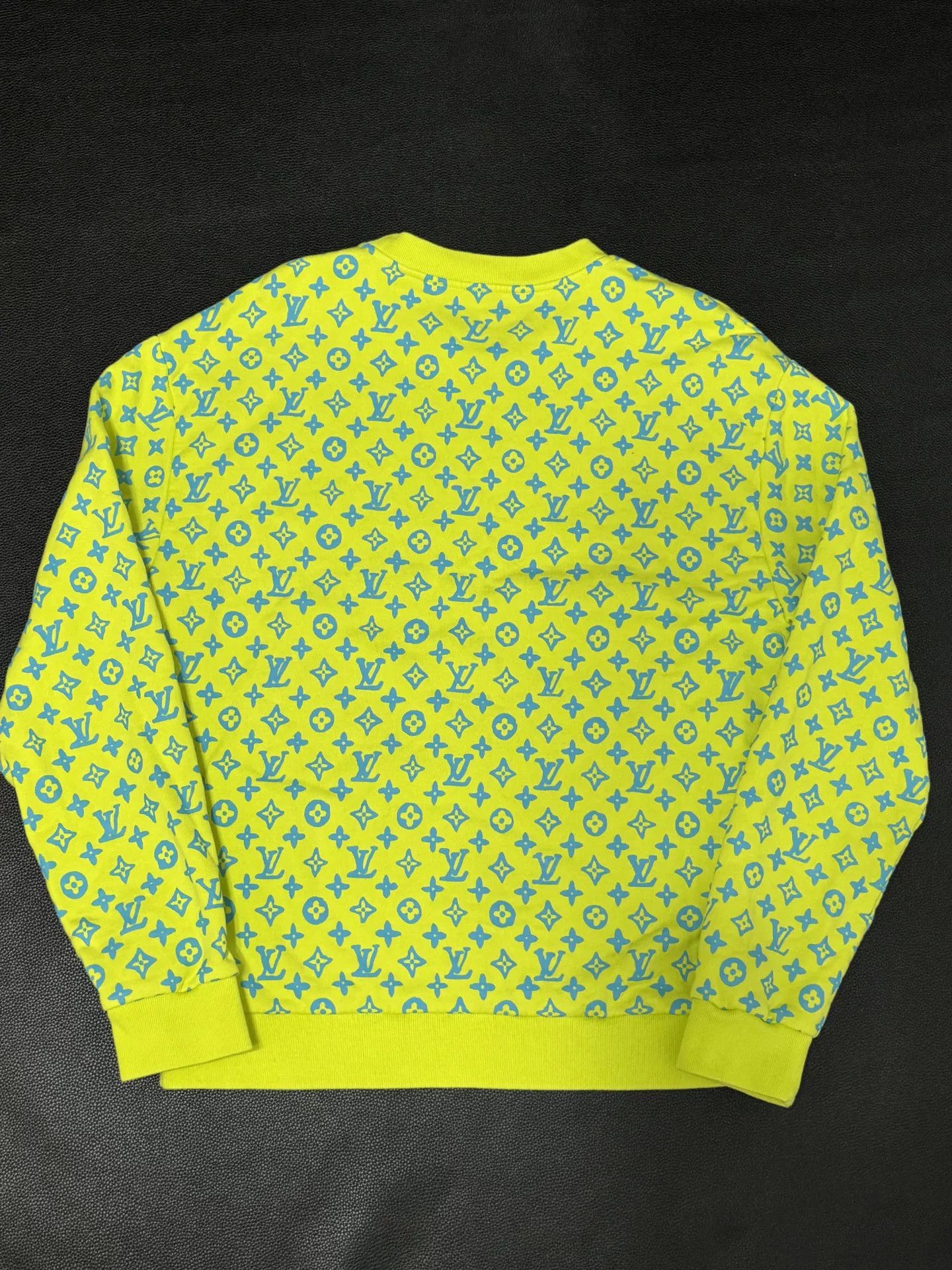 Louis Vuitton louis vuitton graphic sweatshirt in yellow green Size US M / EU 48-50 / 2 - 2 Thumbnail