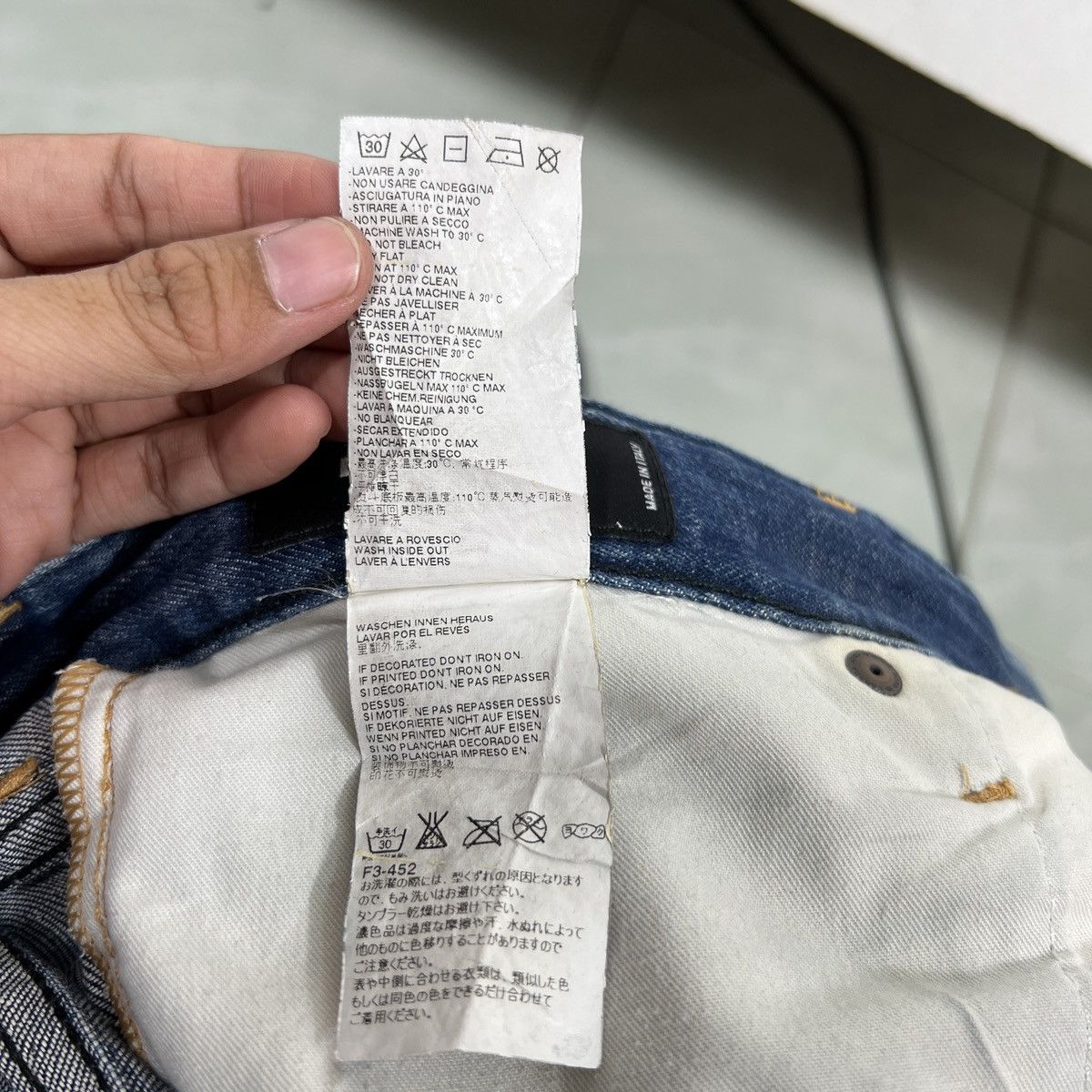 Dsquared2 🔥 DSQUARED2 DISTRESSED DYED Size US 34 / EU 50 - 19 Thumbnail