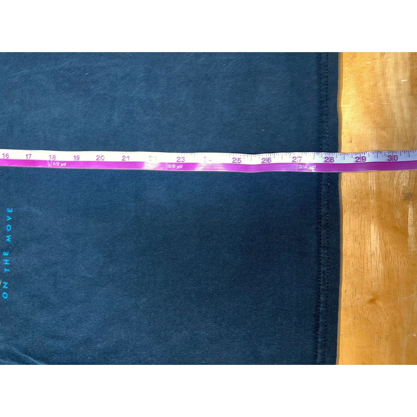 Gildan Vintage Corgenix Shirt On The Move Medical Supply Tee VTG L Size US L / EU 52-54 / 3 - 8 Thumbnail