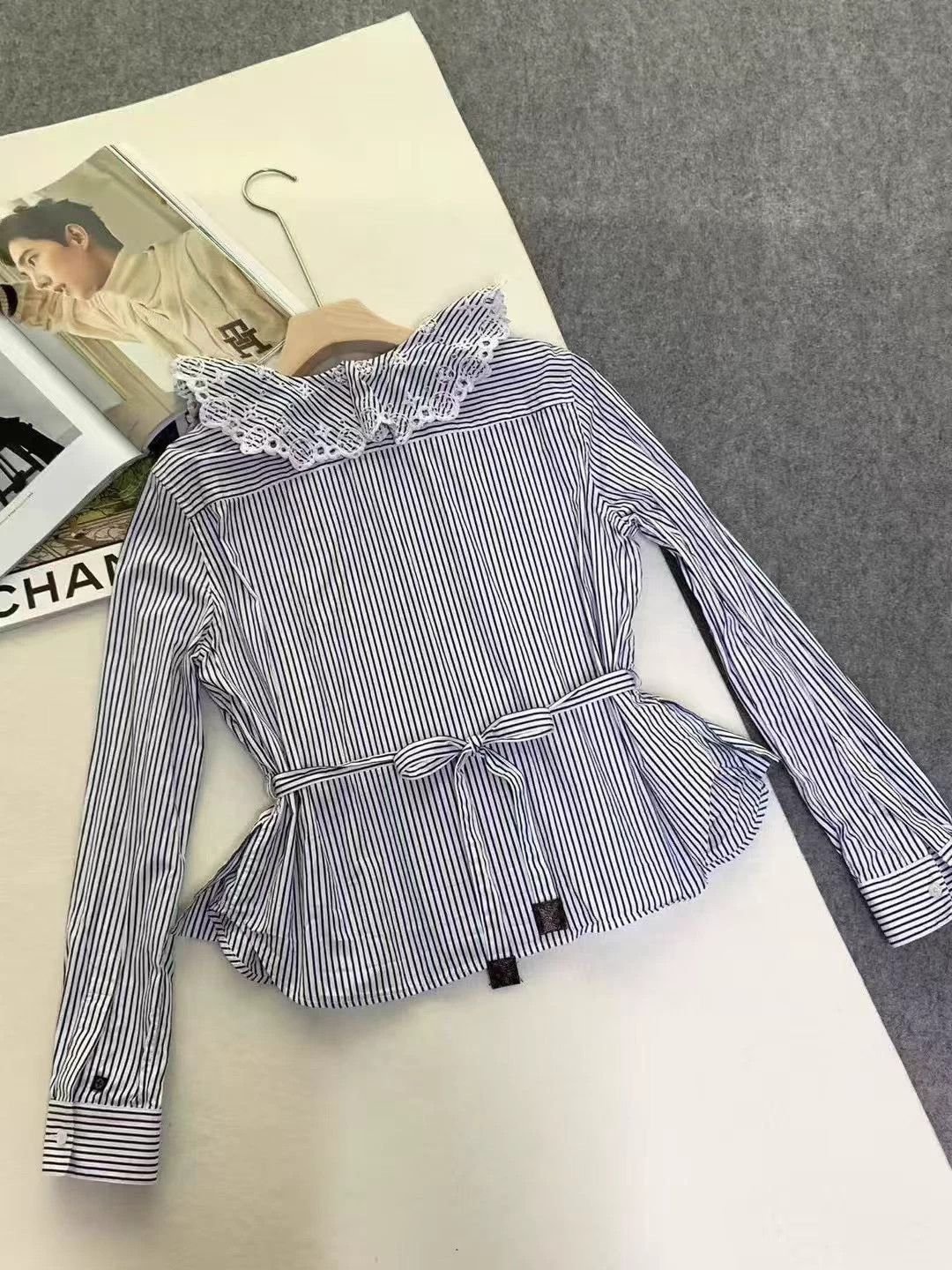 Louis Vuitton LV Ruffle Stripe Shirt Like New 40 Size M / US 6-8 / IT 42-44 - 2 Thumbnail