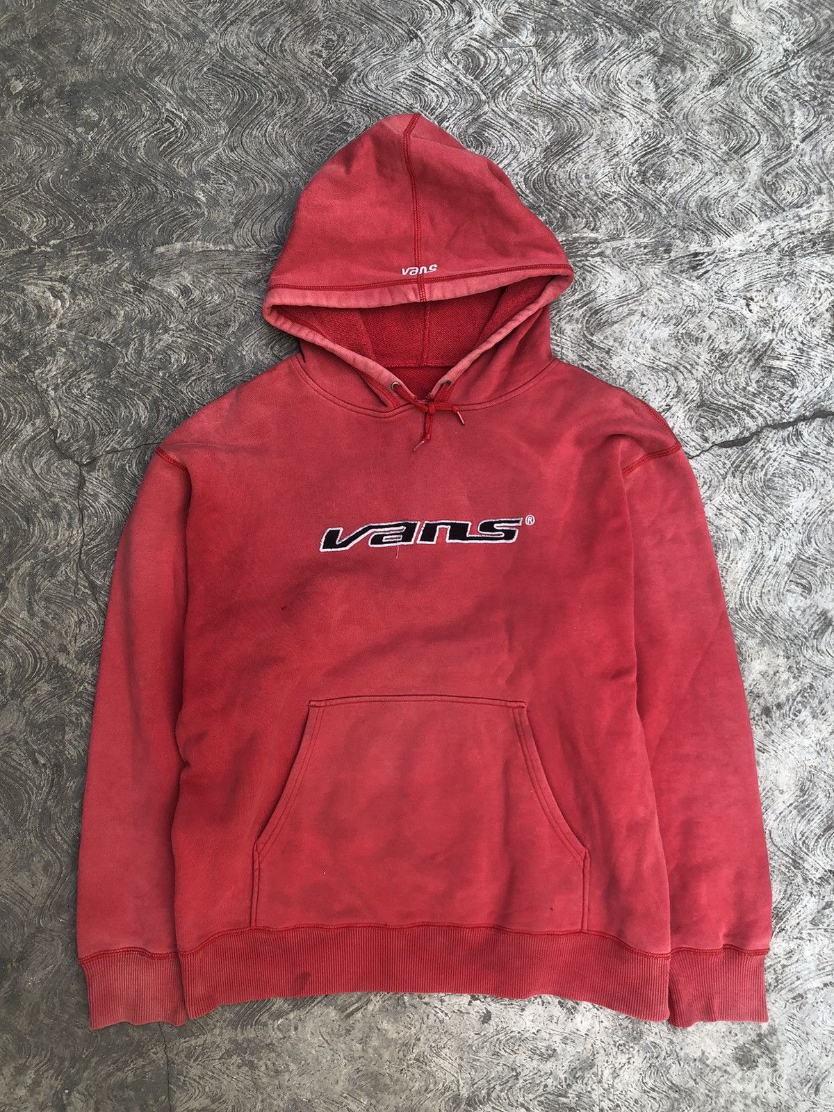 Vans Vintage Vans Big Logo Sun Faded Skate Punk Hoodie Size US L / EU 52-54 / 3 - 1 Thumbnail