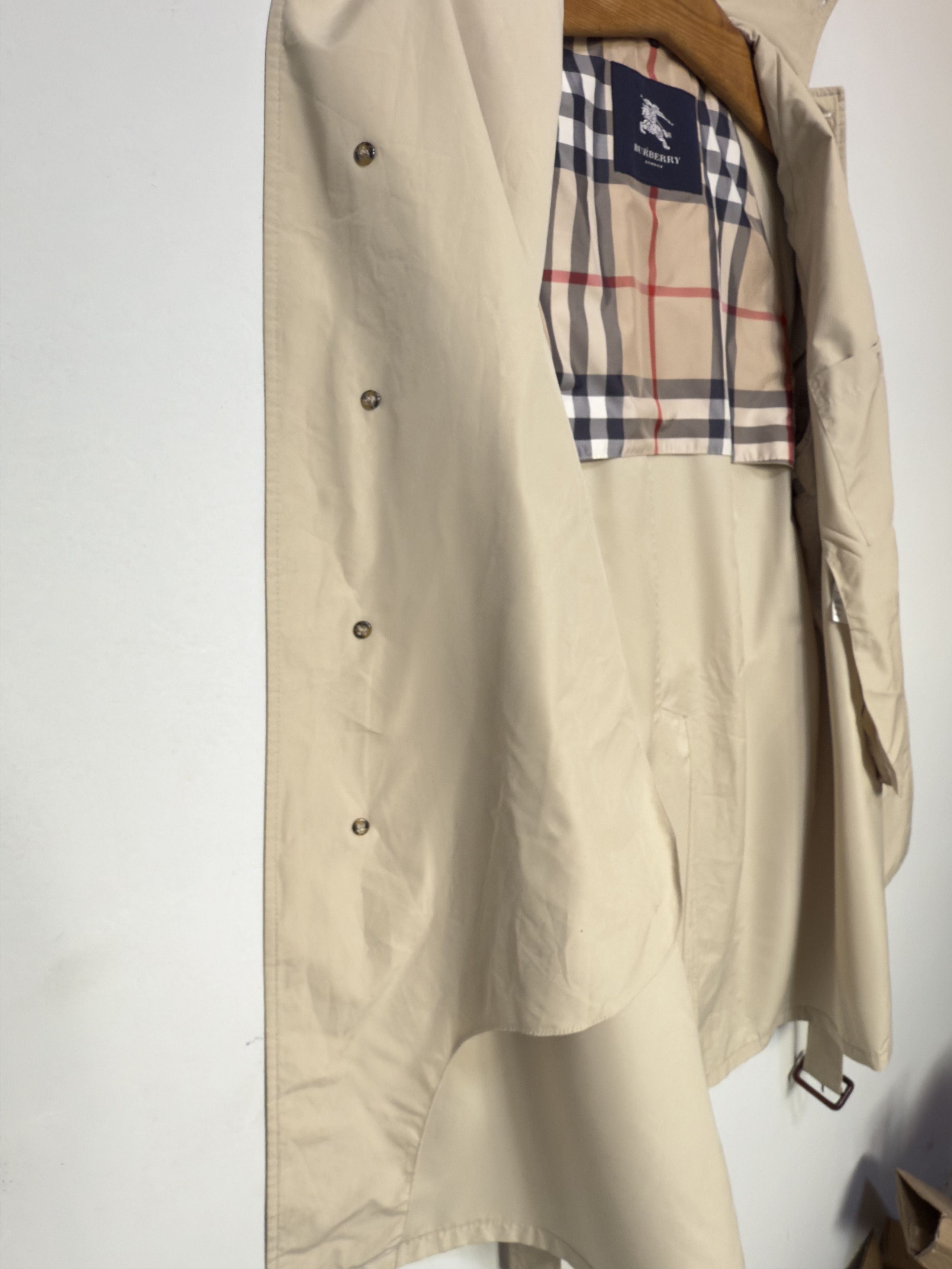 Burberry 🔥 Burberry trench coat novacheck quarter lining size L Size US L / EU 52-54 / 3 - 4 Thumbnail