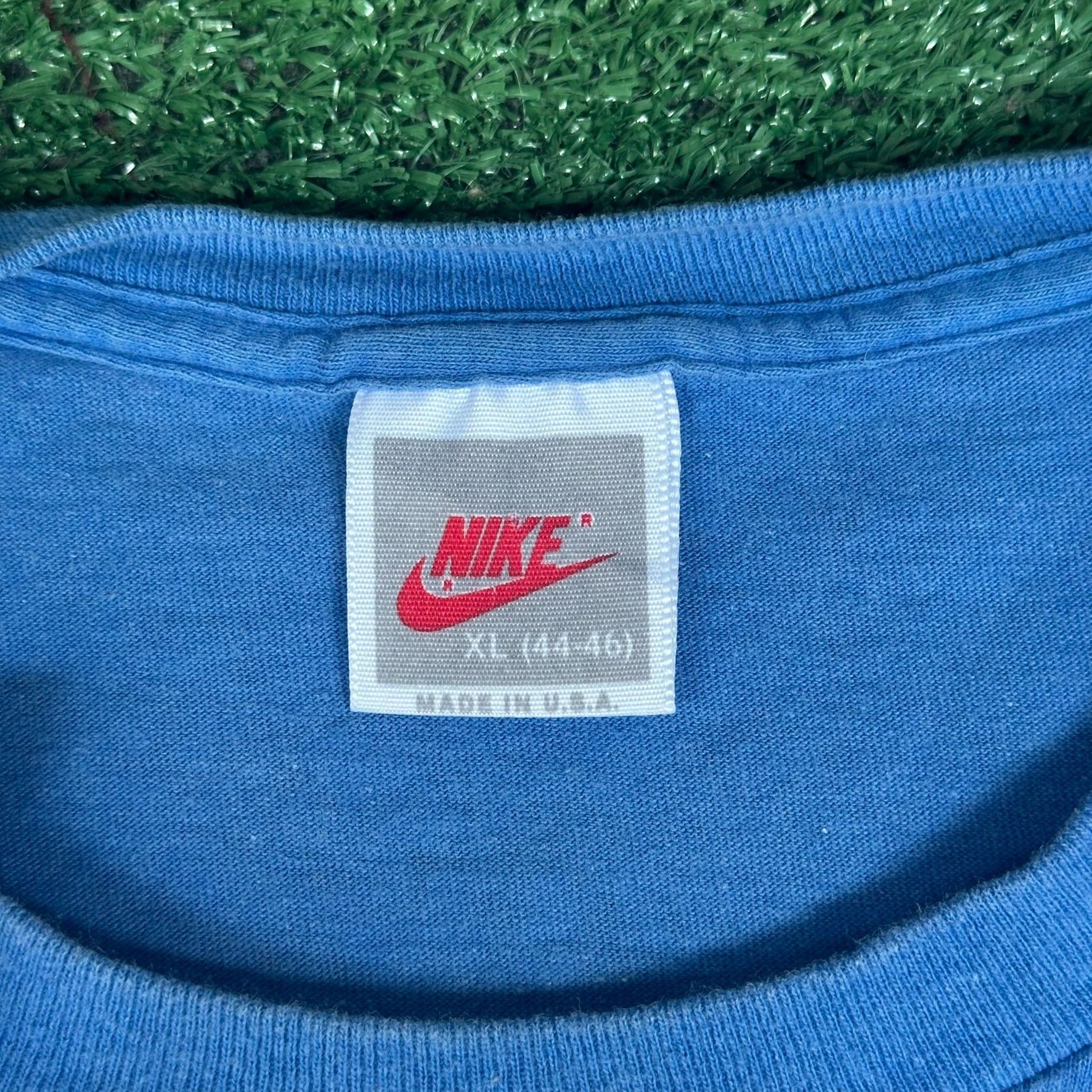 Nike Vintage 80s Nike Air Big Swoosh T-Shirt Blue XL Single Stitc Size US XL / EU 56 / 4 - 4 Thumbnail