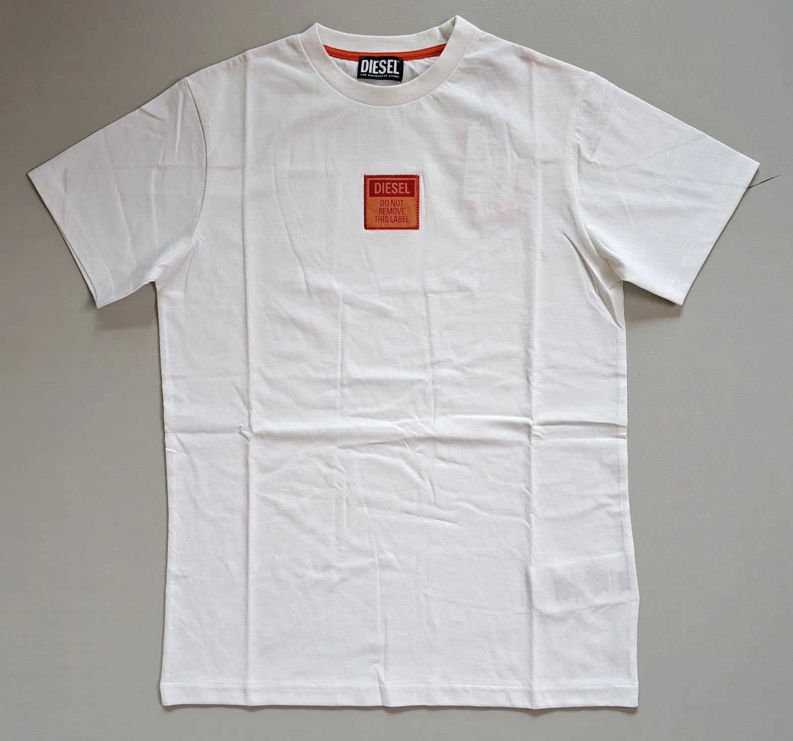 Diesel DIESEL White T-Shirt With Logo Patch FTP 4111 Size US XS / EU 42 / 0 - 2 Thumbnail