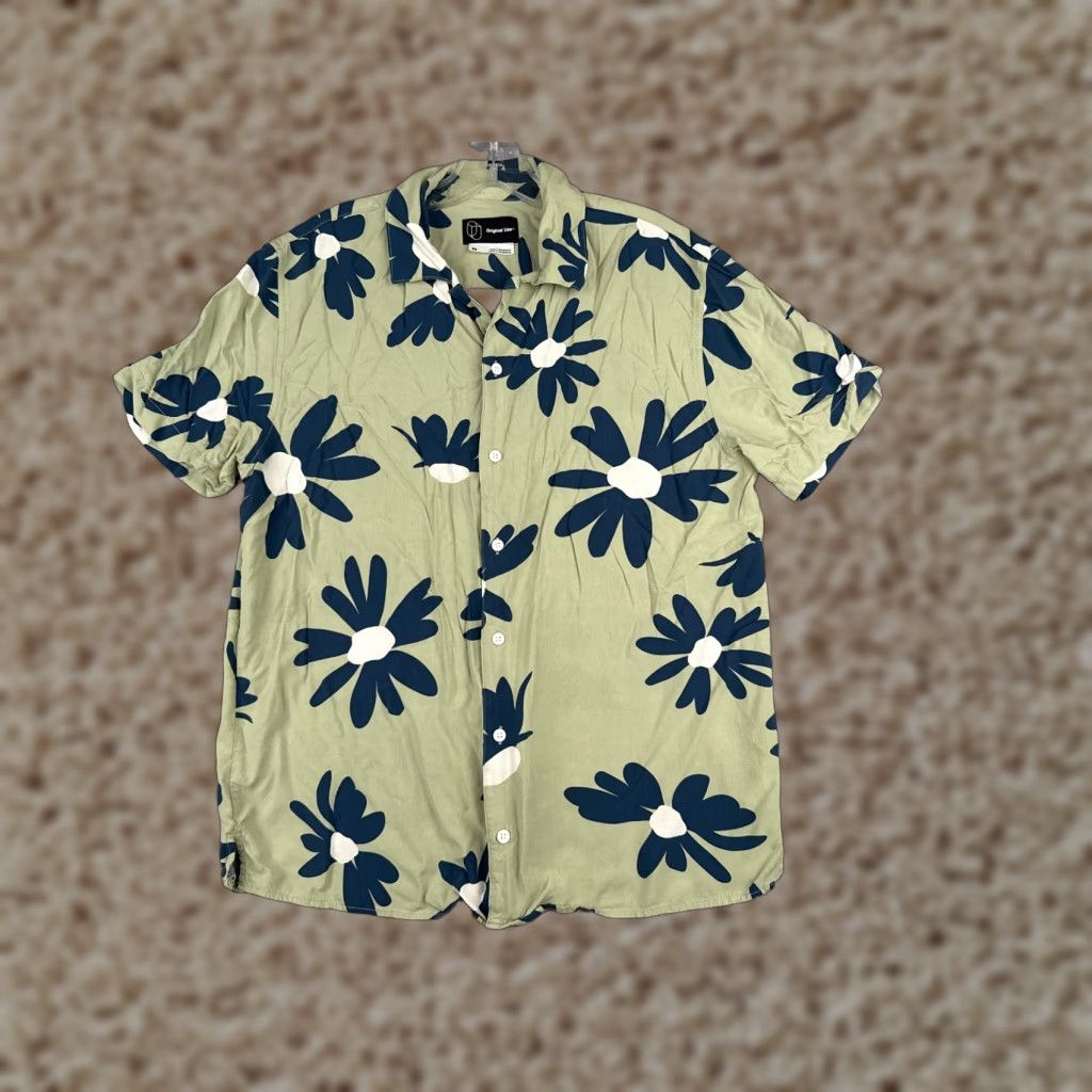 Vintage Original Use Shirt Adult Medium Green Floral Hawaiian 100% Rayon Button Up Size US M / EU 48-50 / 2 - 1 Thumbnail