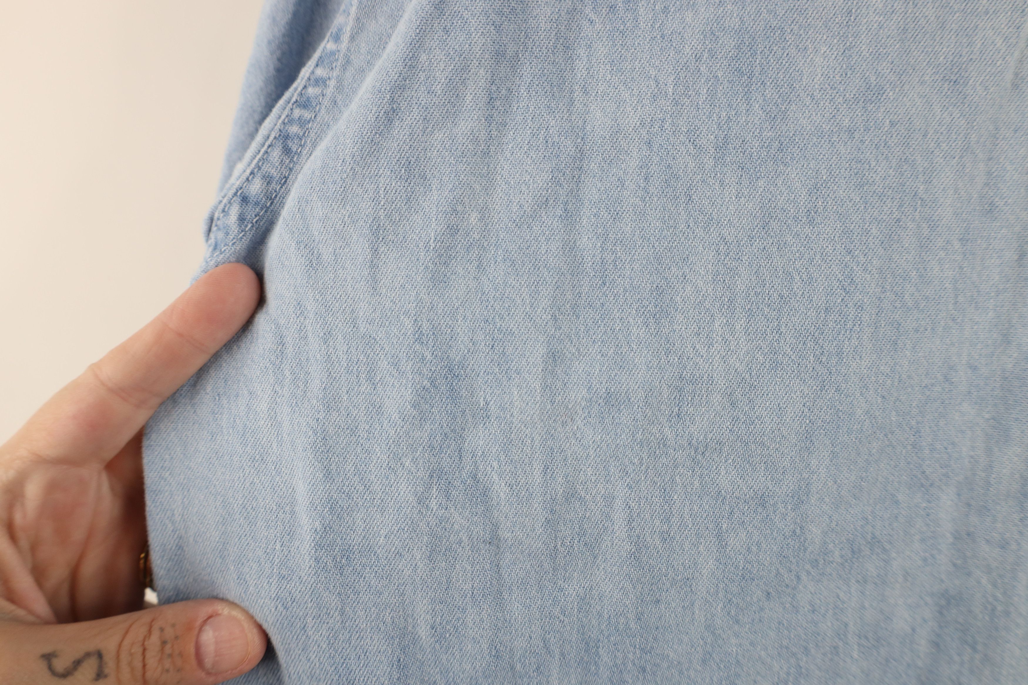 Vintage Vintage 90s Streetwear Denim Jean Collared Button Down Shirt Size US S / EU 44-46 / 1 - 10 Thumbnail