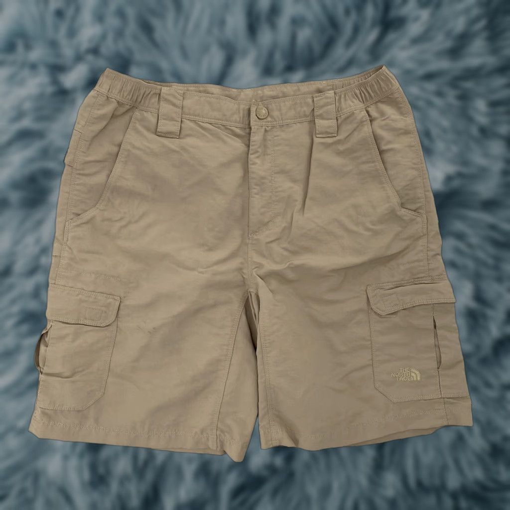 The North Face VINTAGE The North Face Cargo Shorts Men Medium Khaki Nylon Outdoors Hiking Fishing Casual Size US 31 - 1 Thumbnail