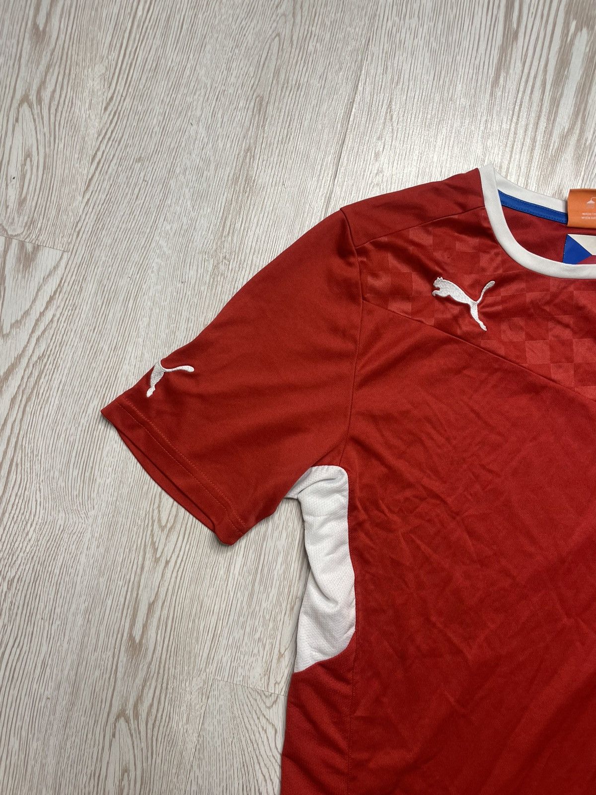 Puma Puma Czech Republic 2012-2013 Soccer Jersey size M Size US M / EU 48-50 / 2 - 5 Thumbnail