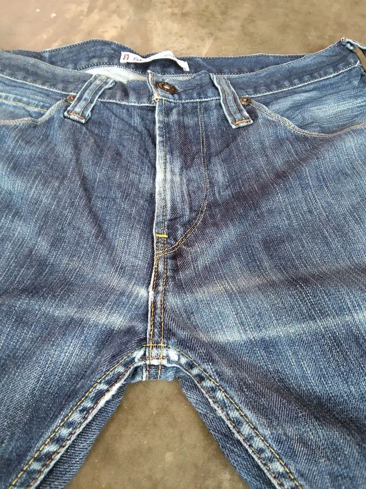 Levi's Vintage Levi's Jeans 504 Straight Leg Distressed Denim 34x29 Size US 34 / EU 50 - 4 Thumbnail