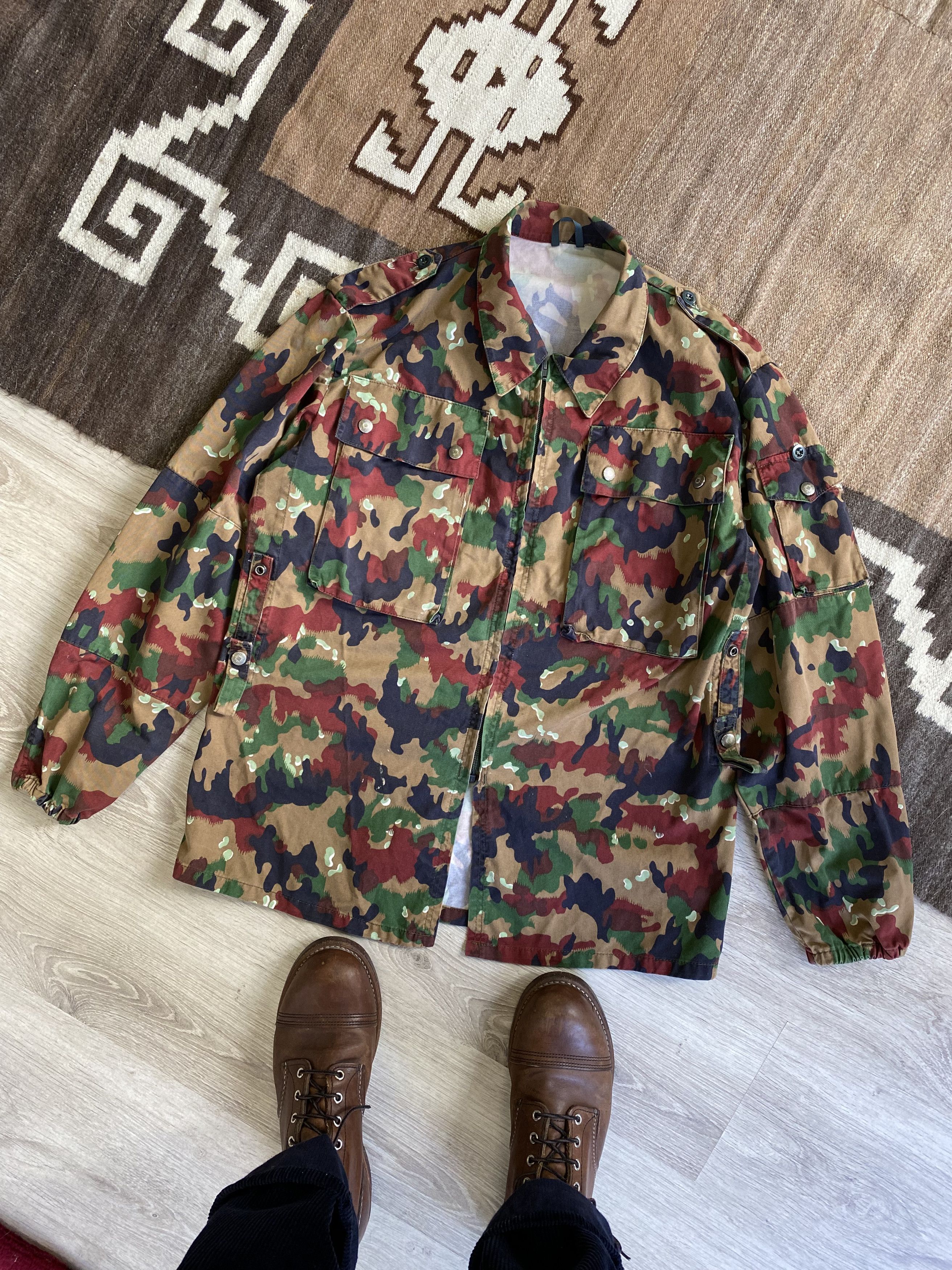 Vintage Swiss Army Camo Vintage Full Zip Overshirt Jacket Size US L / EU 52-54 / 3 - 1 Thumbnail