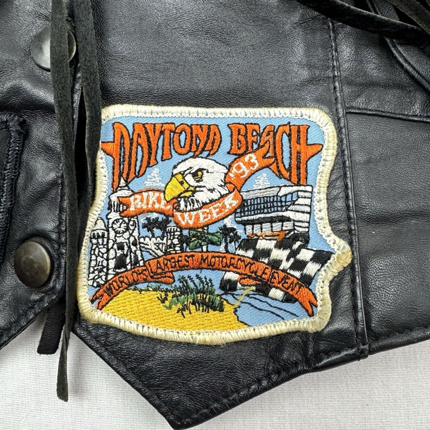 Harley Davidson VINTAGE Leather Biker Vest Womens M Black Harley Davidson 90s Patches Travel Casual Men? Womens Size M / US 6-8 / IT 42-44 - 7 Thumbnail