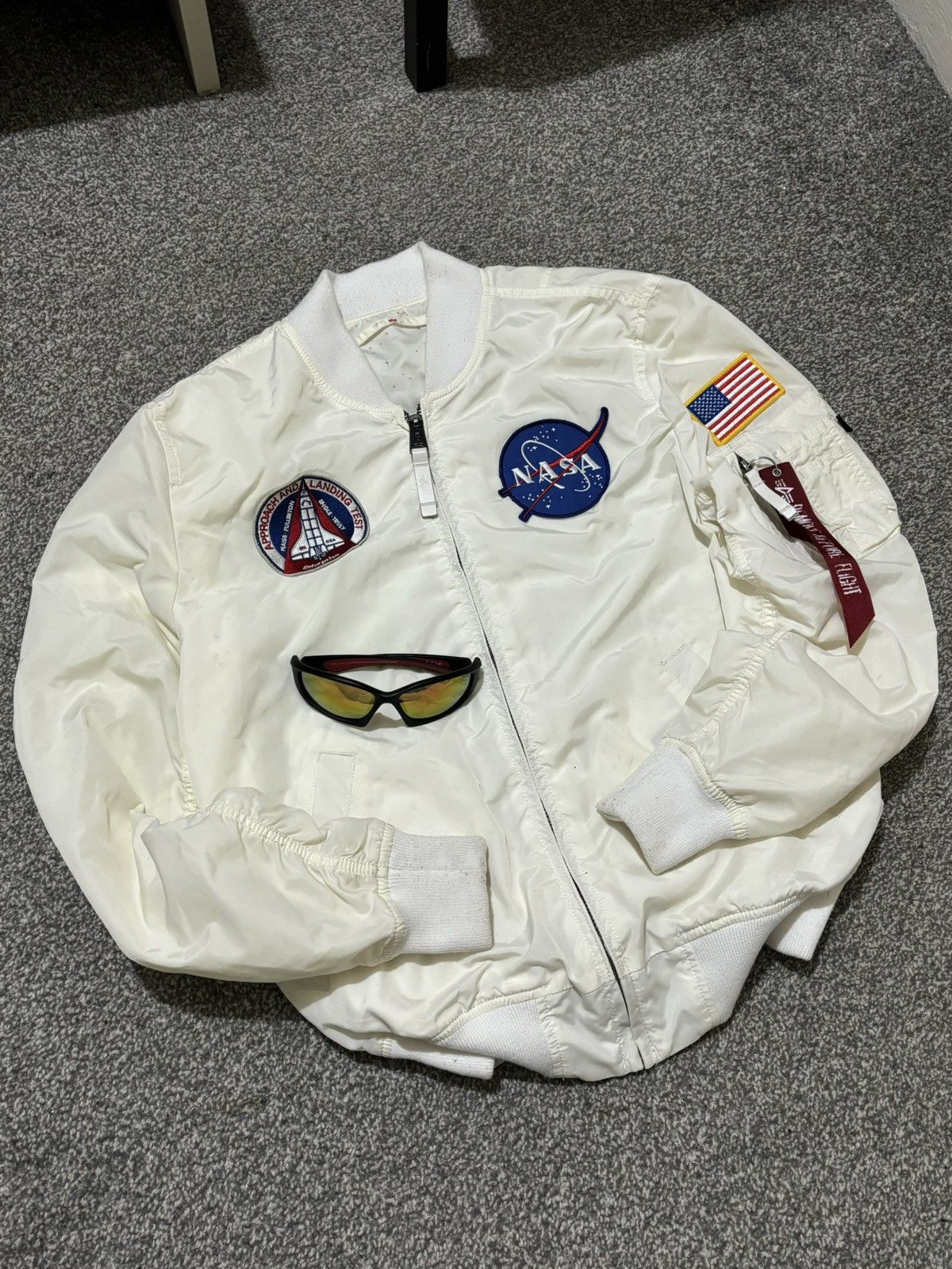 Alpha Industries Alpha Industries Men's Jacket Ma-1 Tt NASA Reversible Size US M / EU 48-50 / 2 - 1 Thumbnail