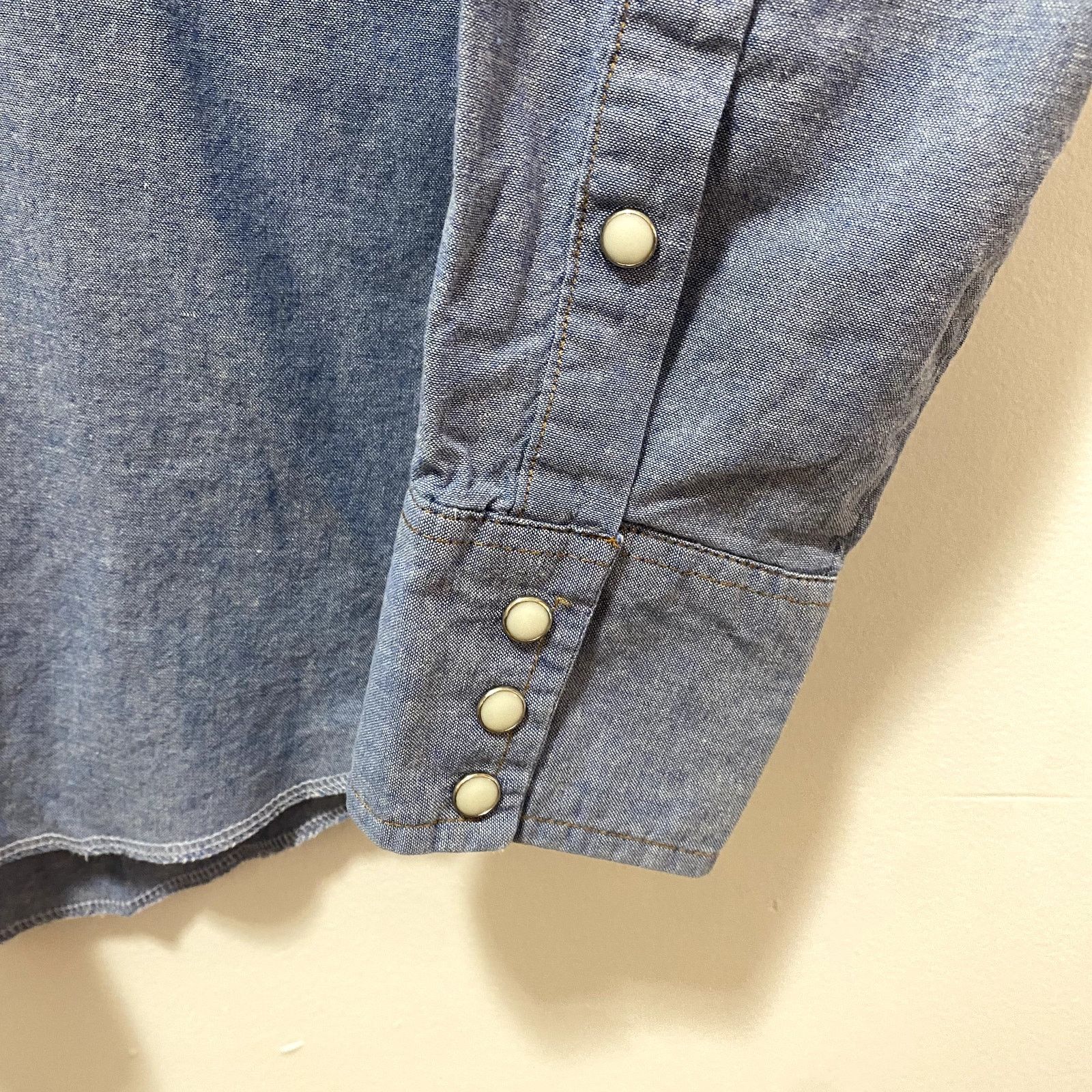 Wrangler Vintage Wrangler Western Denim Shirt Pearl Snap Size US L / EU 52-54 / 3 - 6 Thumbnail