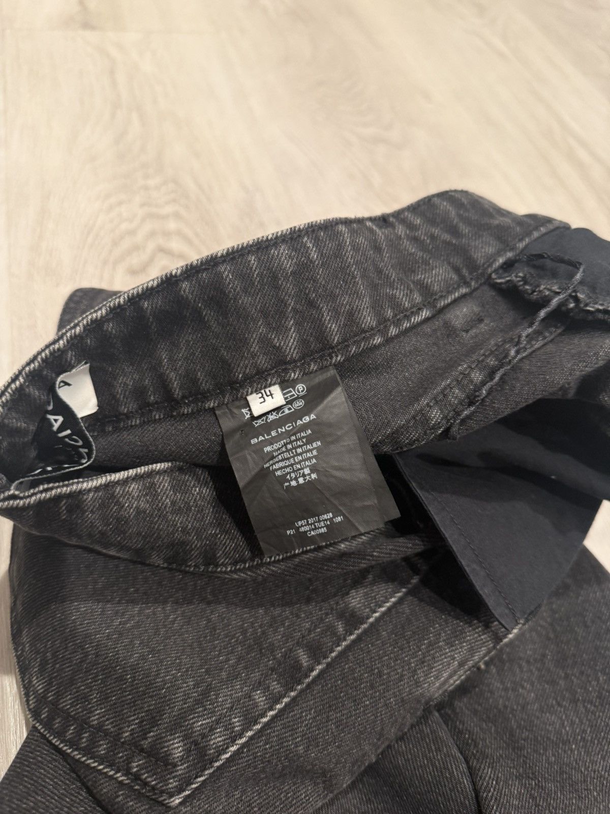 Balenciaga s/s 2018 exposed button fly denim!! Size US 26 / EU 42 - 7 Thumbnail