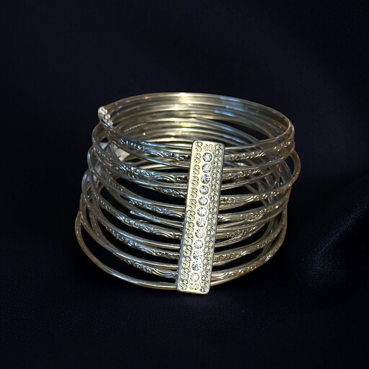 Other Silver tone bangle bracelets set Size ONE SIZE - 1 Thumbnail
