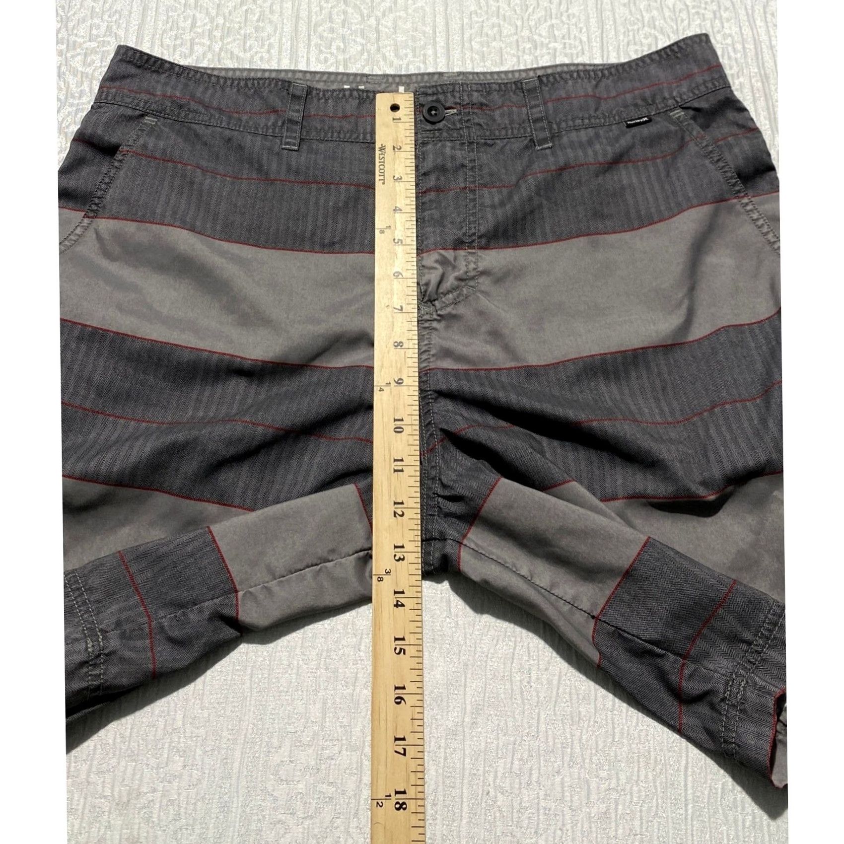 Hurley Hurley Mens Gray Striped Herringbone Board Shorts Size 36 MWS0000710 Surfing Beach Walk Shorts Size US 36 / EU 52 - 5 Thumbnail