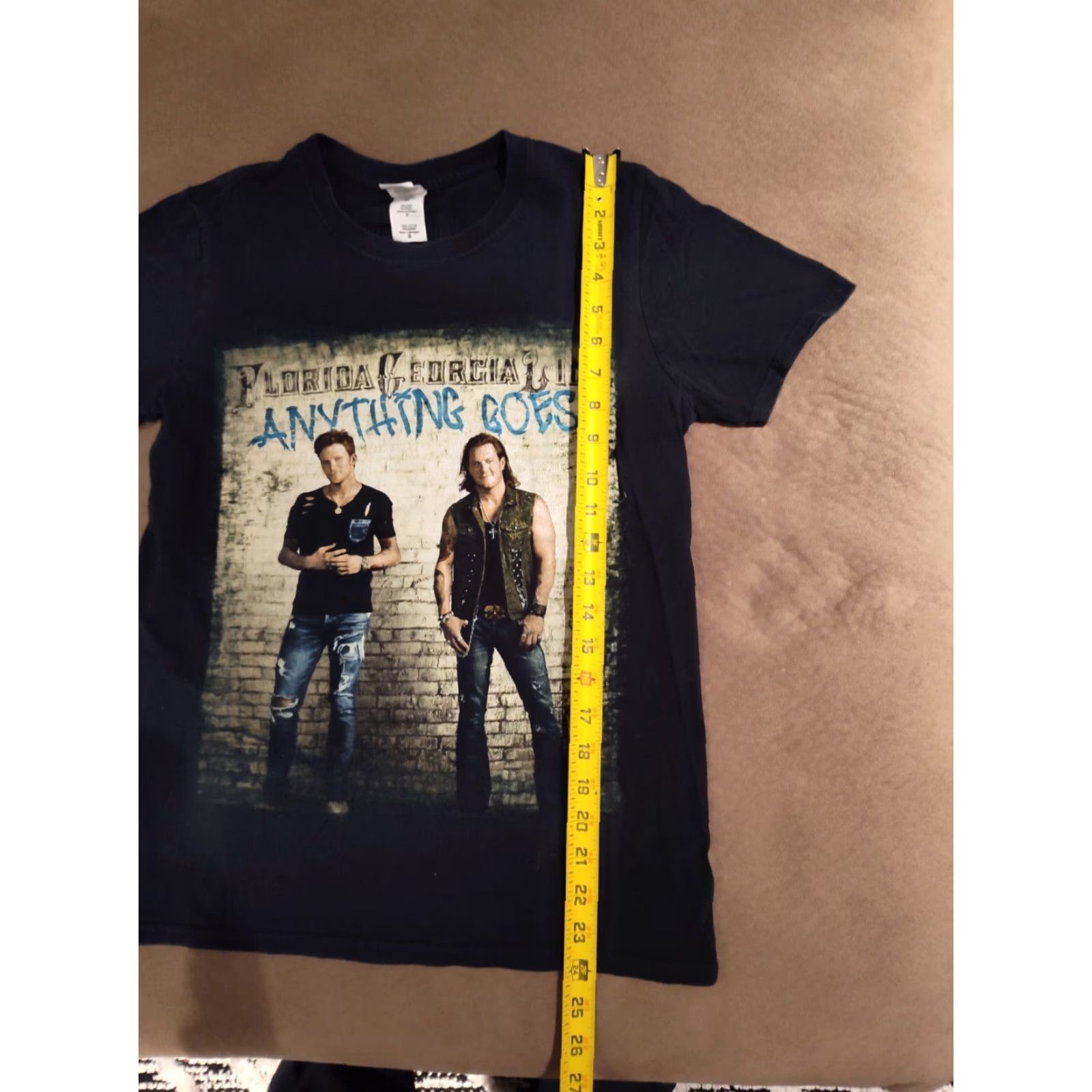 Gildan VINTAGE Florida Georgia Line Tour Shirt Adult Small Black Anything Goes Tour Mens S Black Band Shirt 2010s Mens Size US S / EU 44-46 / 1 - 7 Thumbnail