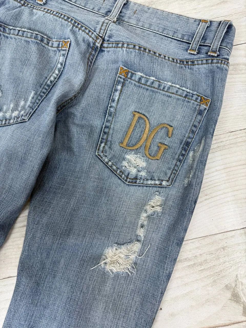 Dolce & Gabbana Vintage Dolce Gabbana Faded Distressed Denim Jeans Big Logo Size US 34 / EU 50 - 3 Thumbnail