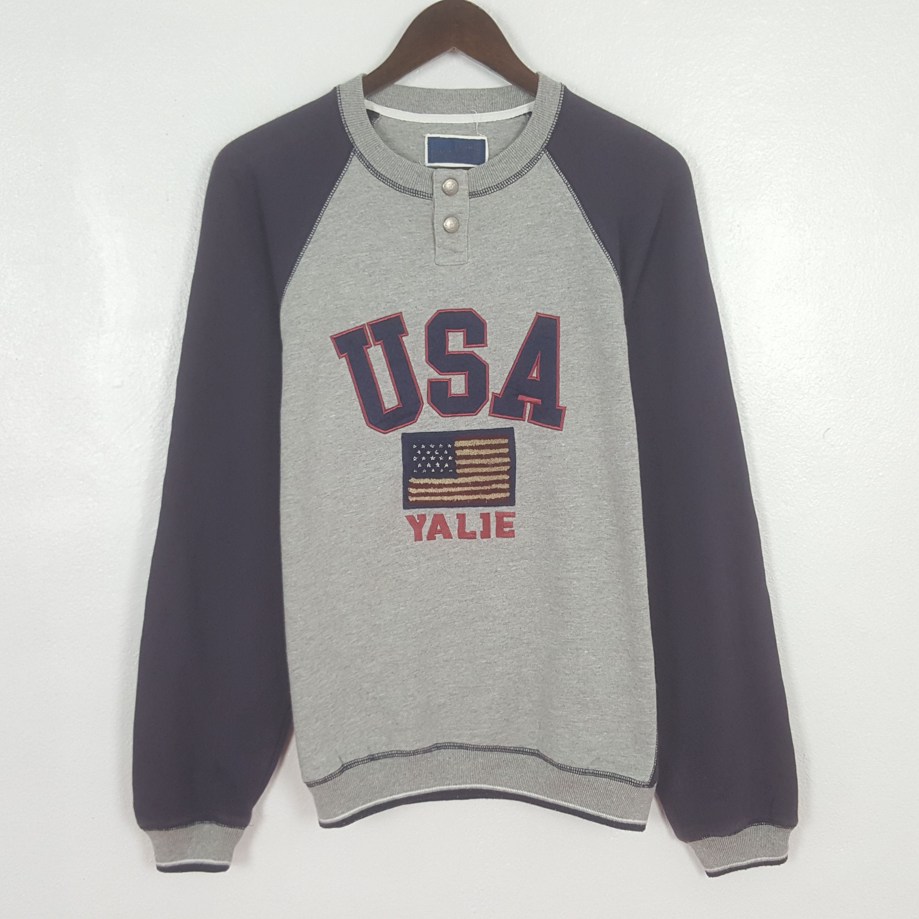 Vintage Vintage USA Yalie Sweatshirt Size US L / EU 52-54 / 3 - 1 Thumbnail